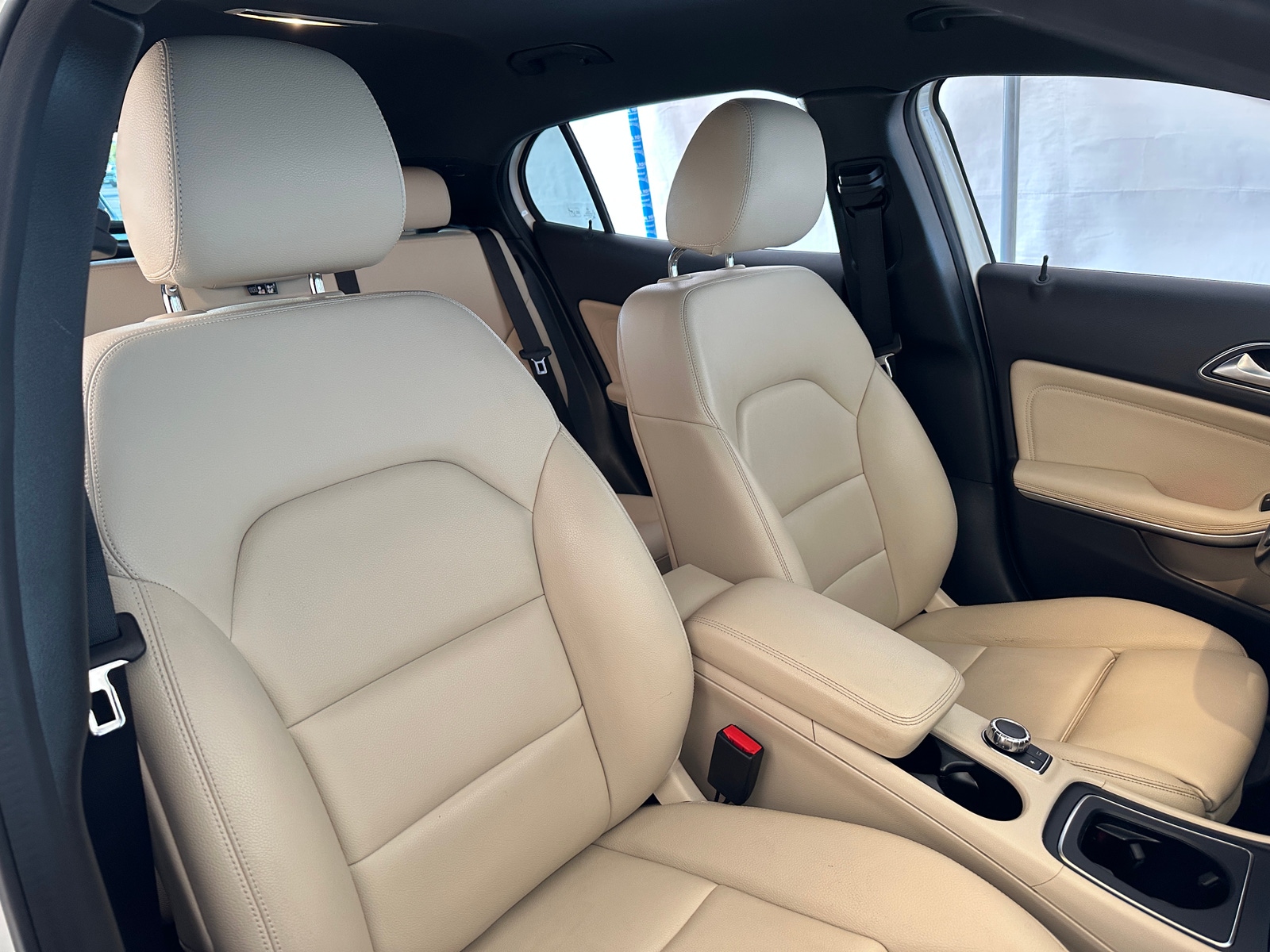 Thumbnail: 2019 Mercedes-Benz GLA - 2