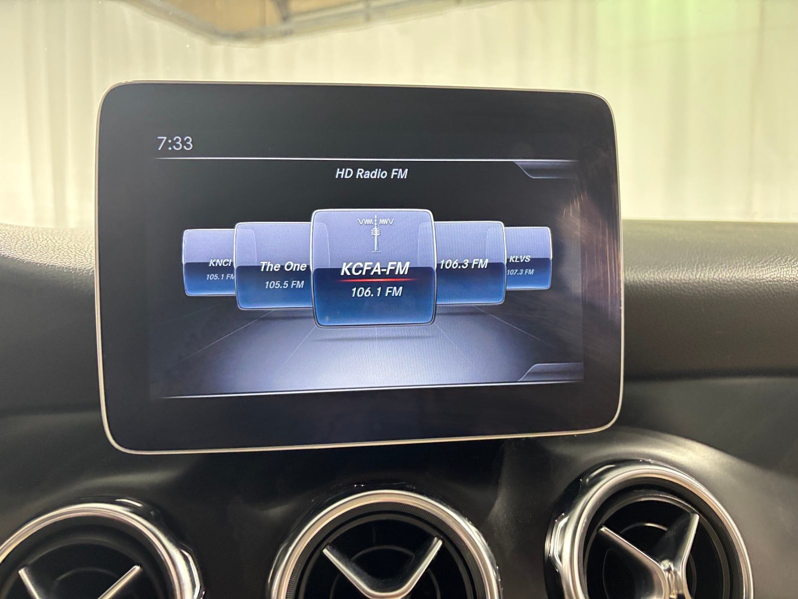 Thumbnail: 2019 Mercedes-Benz GLA - 4