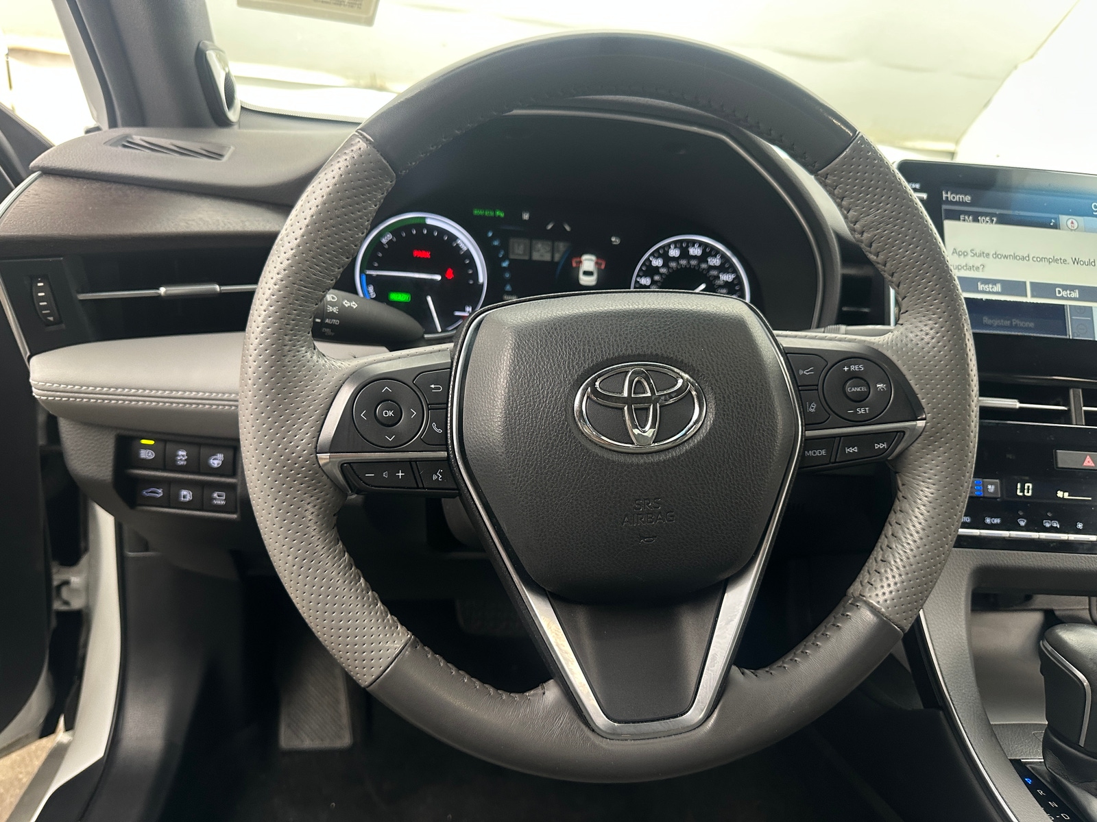Thumbnail: 2019 Toyota Avalon - 4