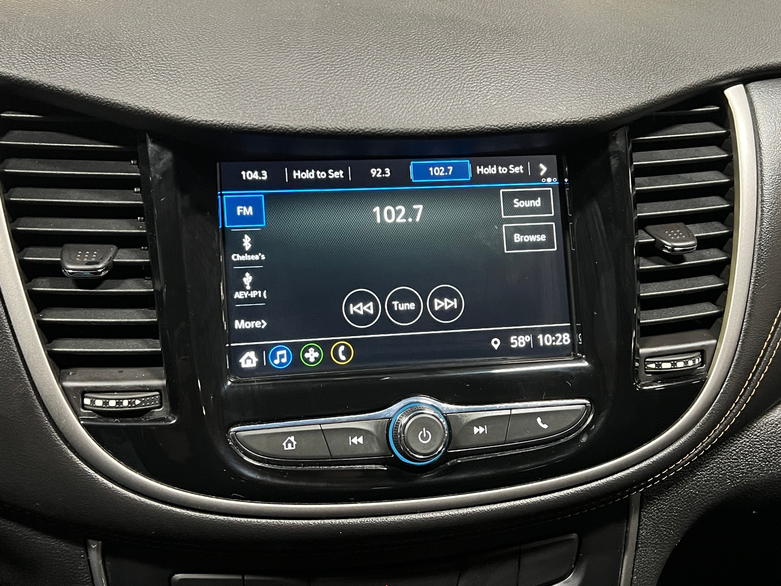 Thumbnail: 2018 Chevrolet Trax - 4