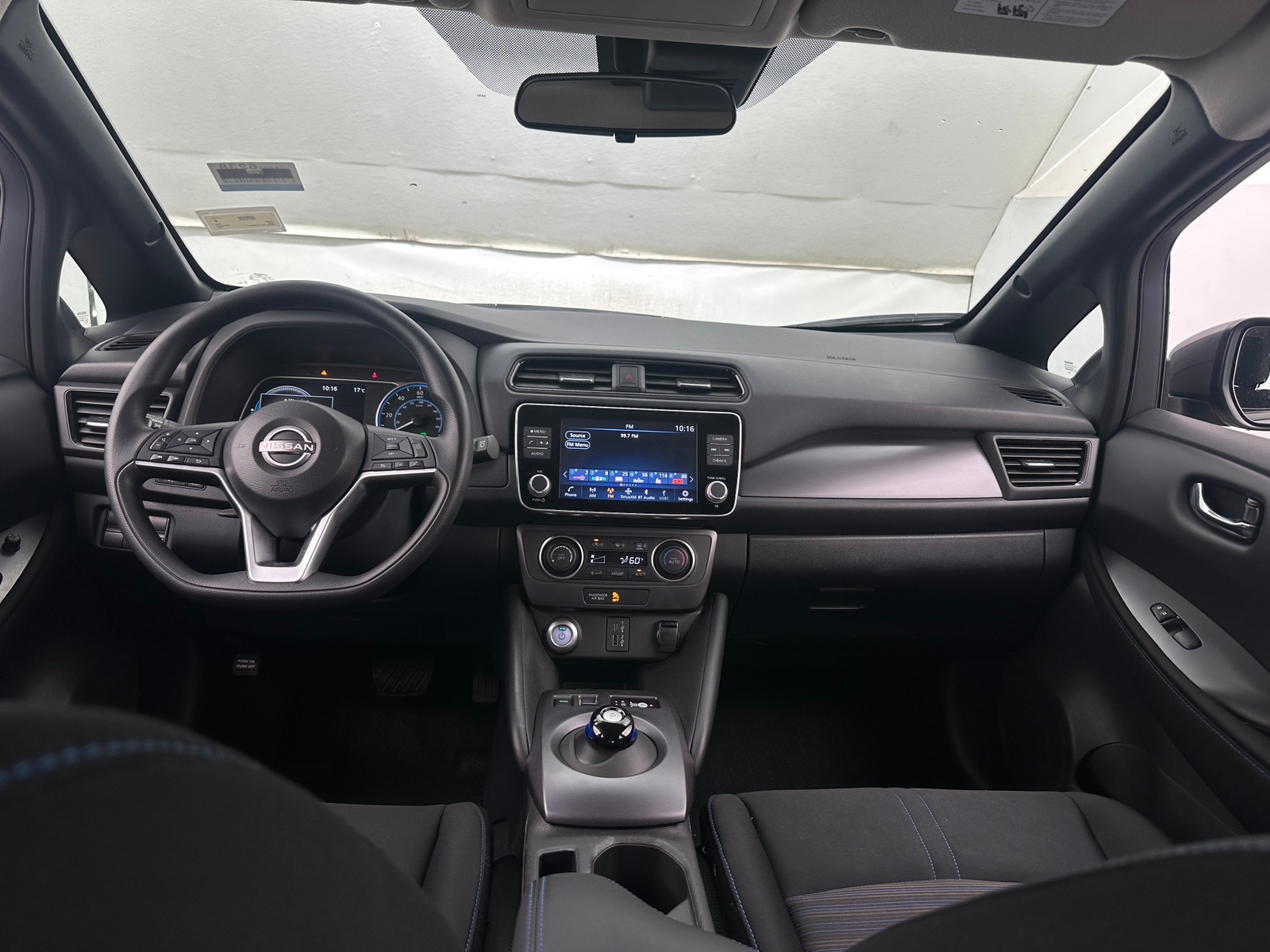 Thumbnail: 2023 Nissan Leaf - 3