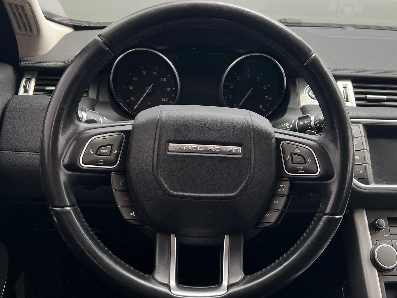 Thumbnail: 2016 Land Rover Range Rover Evoque - 4