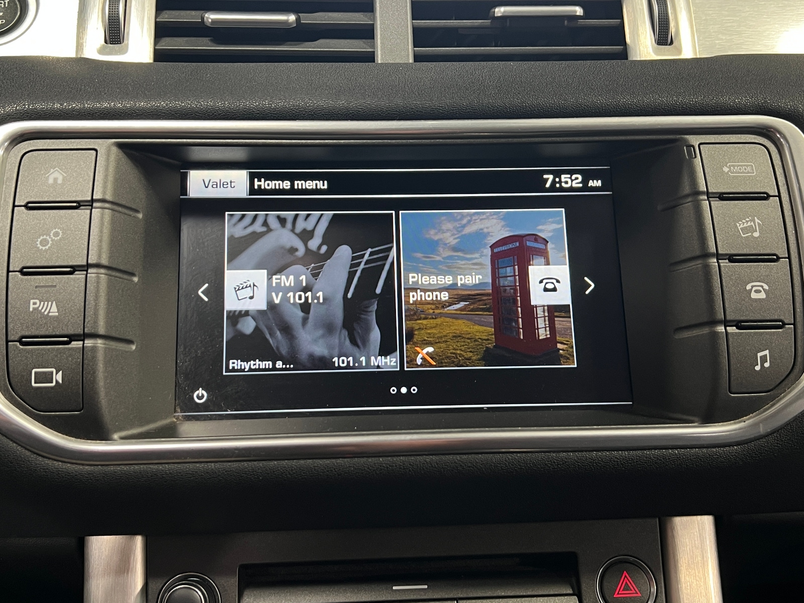 Thumbnail: 2016 Land Rover Range Rover Evoque - 3