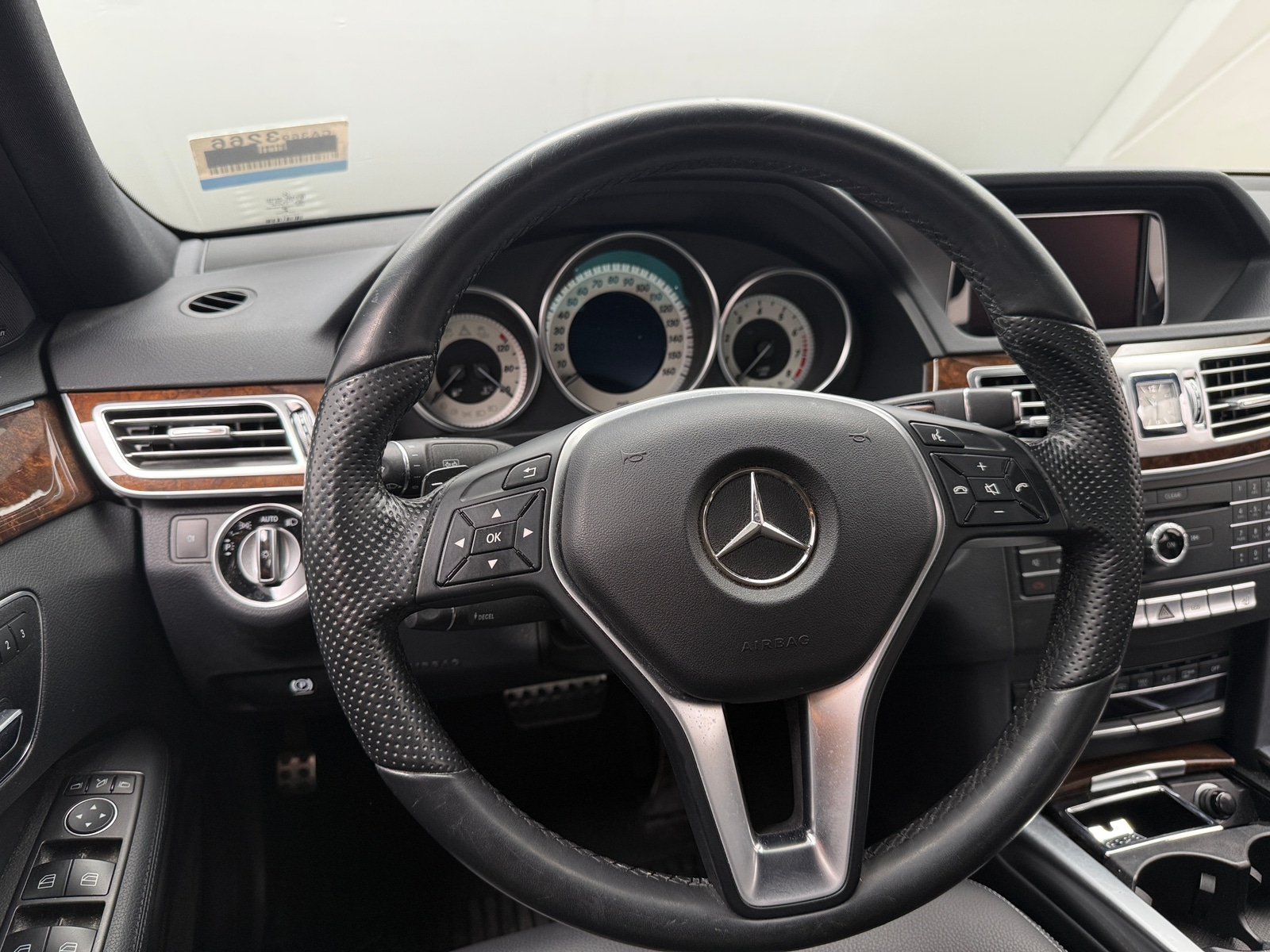 Thumbnail: 2016 Mercedes-Benz E-Class - 4