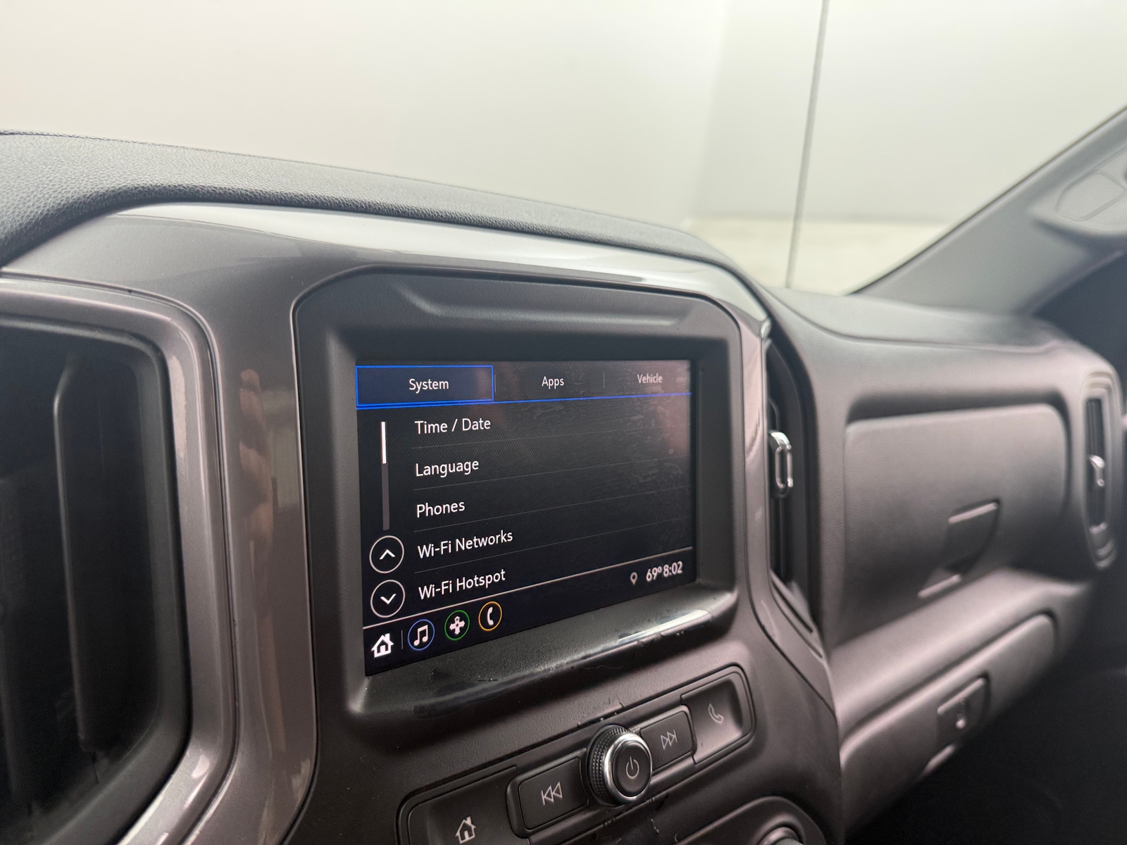 Thumbnail: 2020 Chevrolet Silverado 1500 - 4