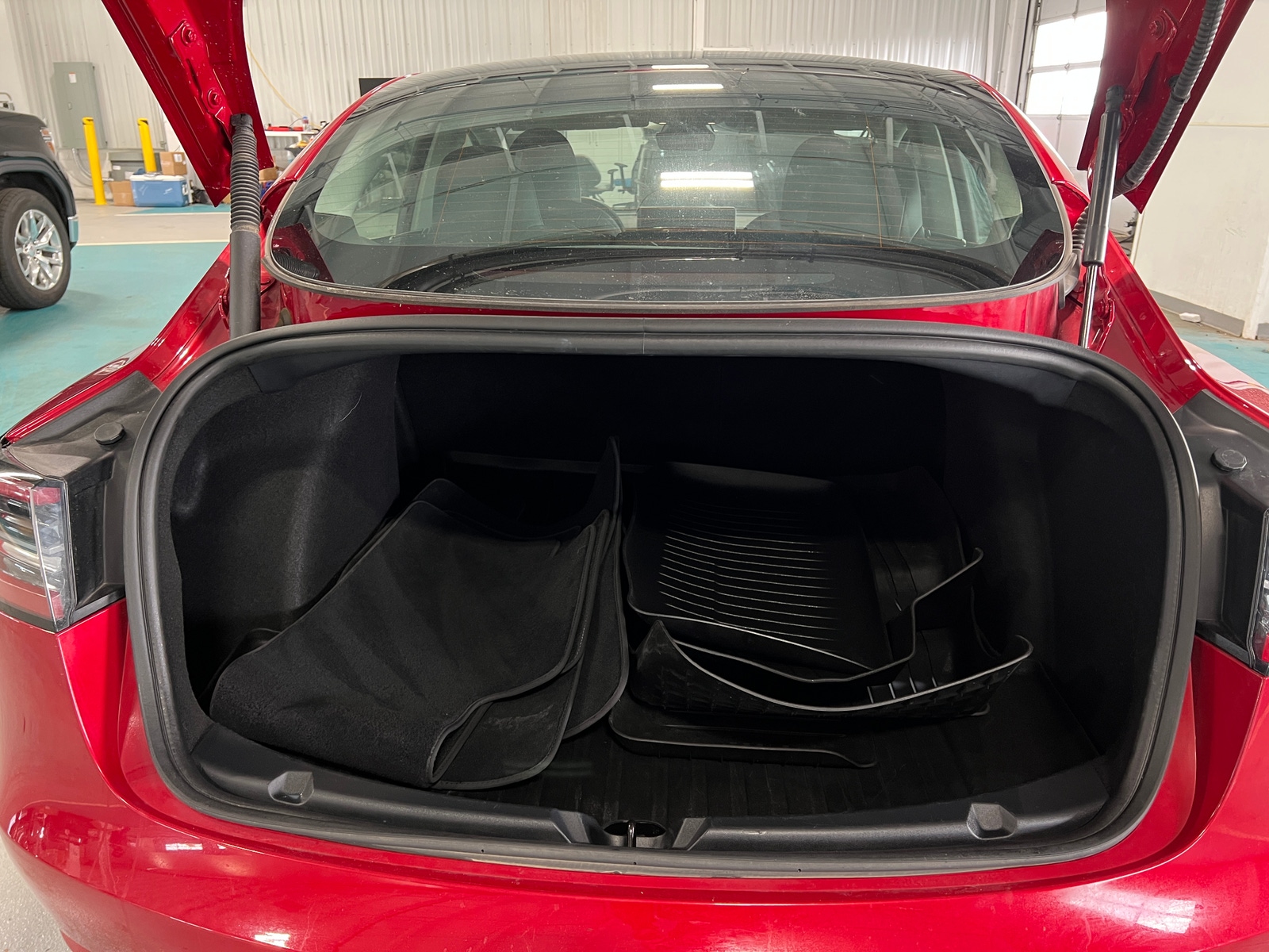 Thumbnail: 2023 Tesla Model 3 - 6