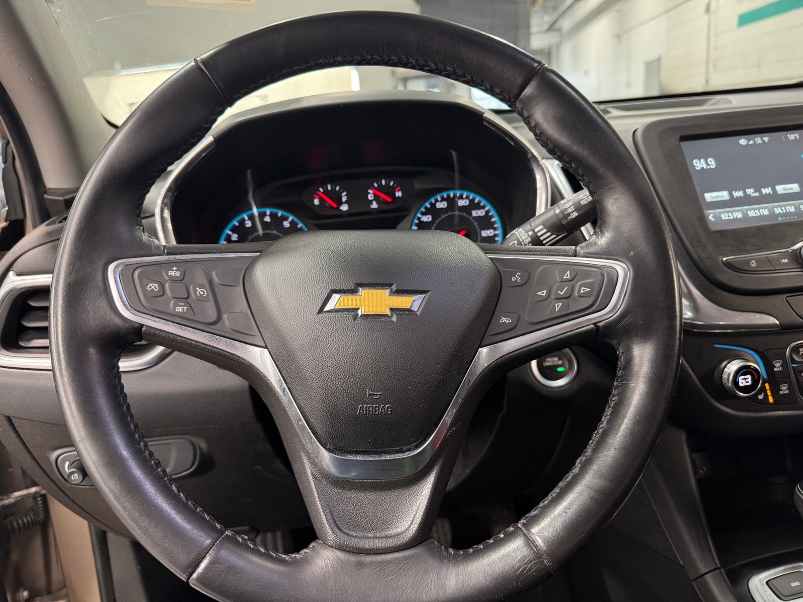 Thumbnail: 2018 Chevrolet Equinox - 5