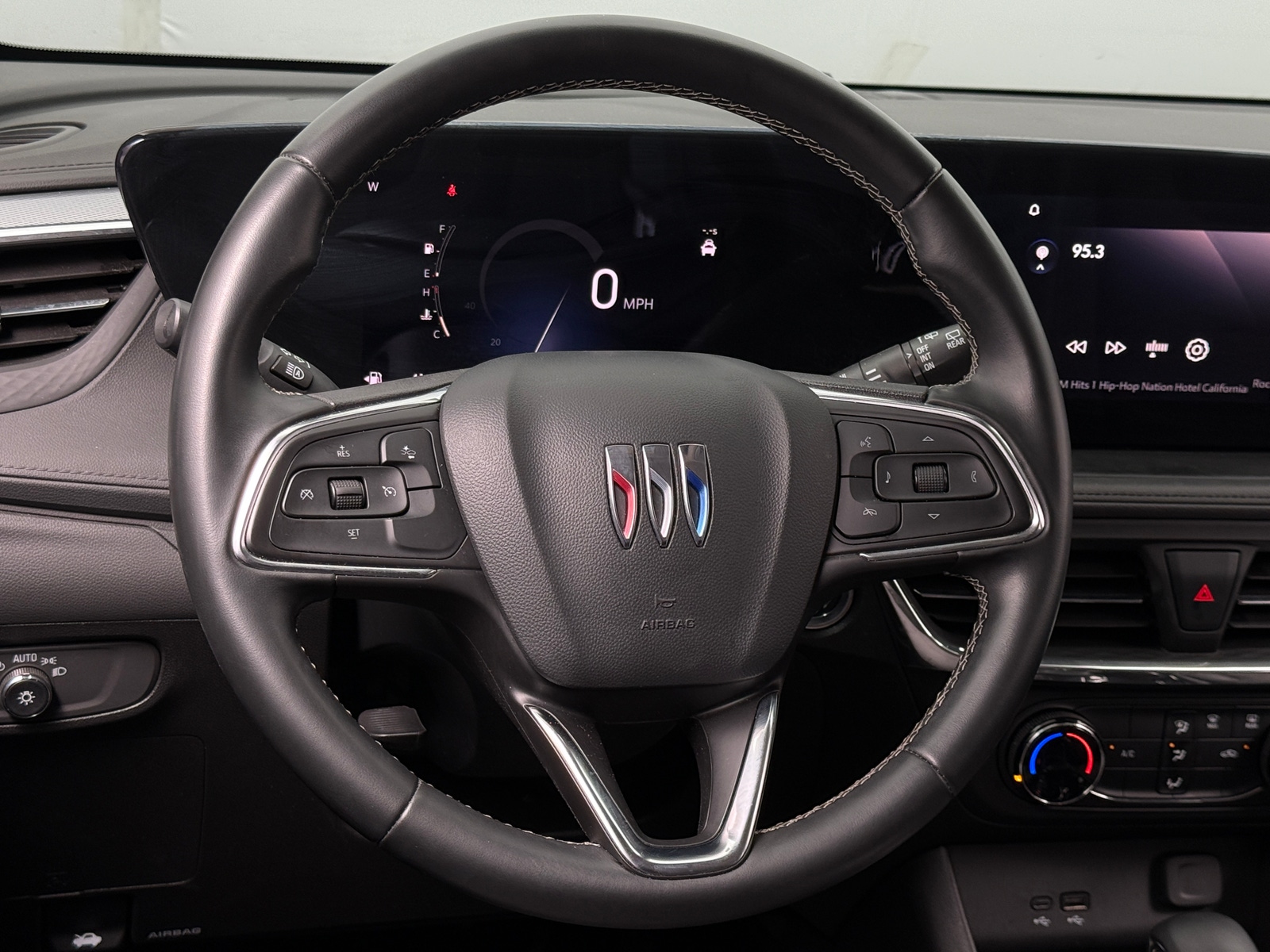 Thumbnail: 2025 Buick Encore GX - 4