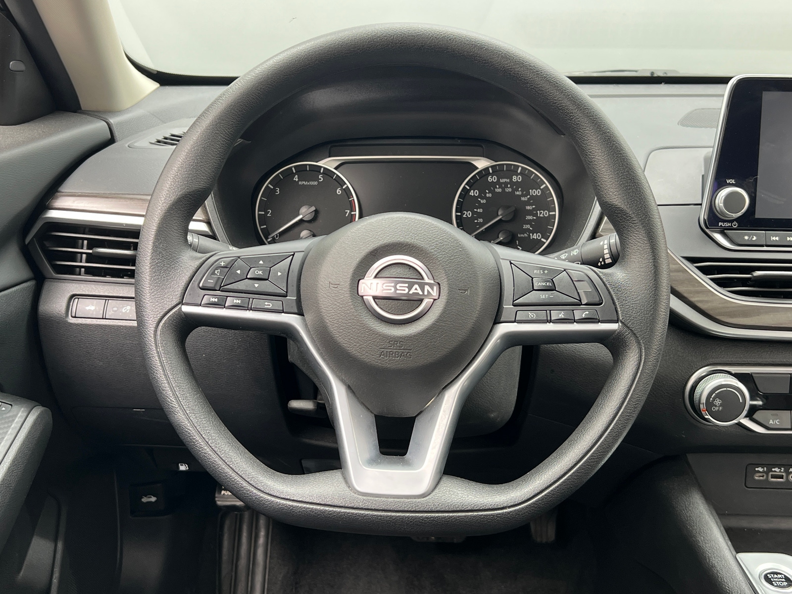 Thumbnail: 2025 Nissan Altima - 5