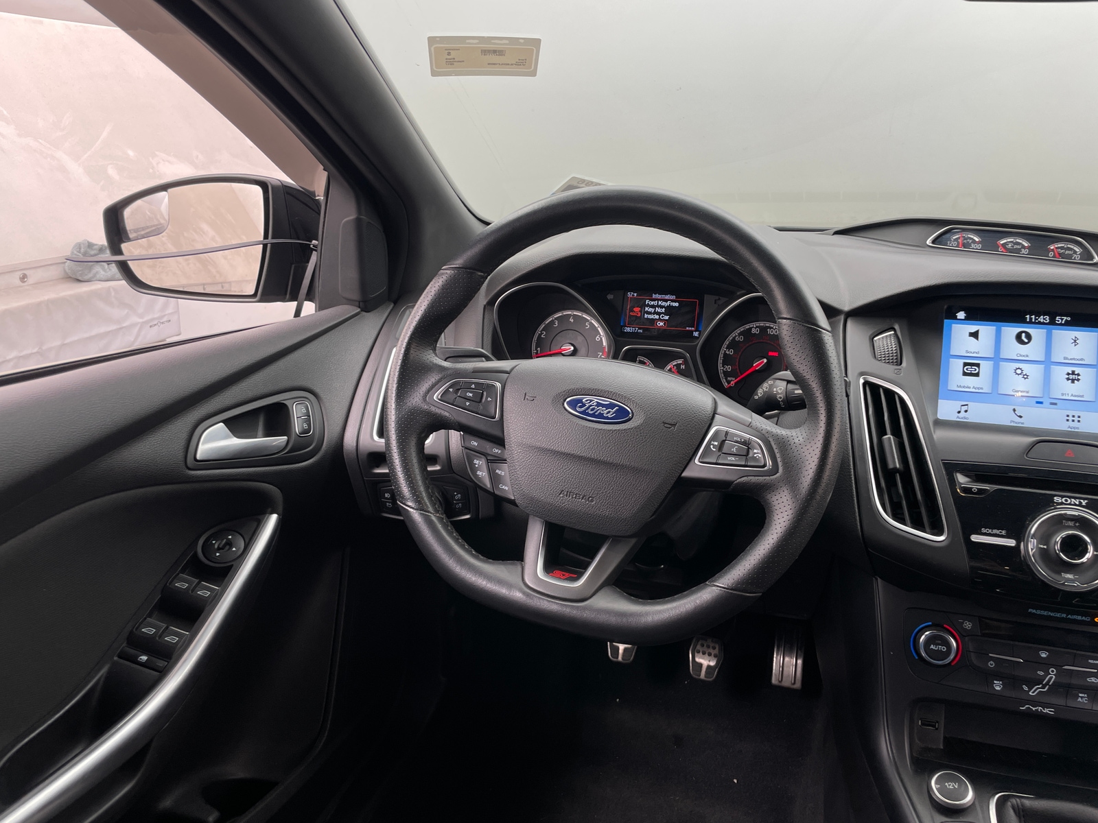 Thumbnail: 2017 Ford Focus - 5