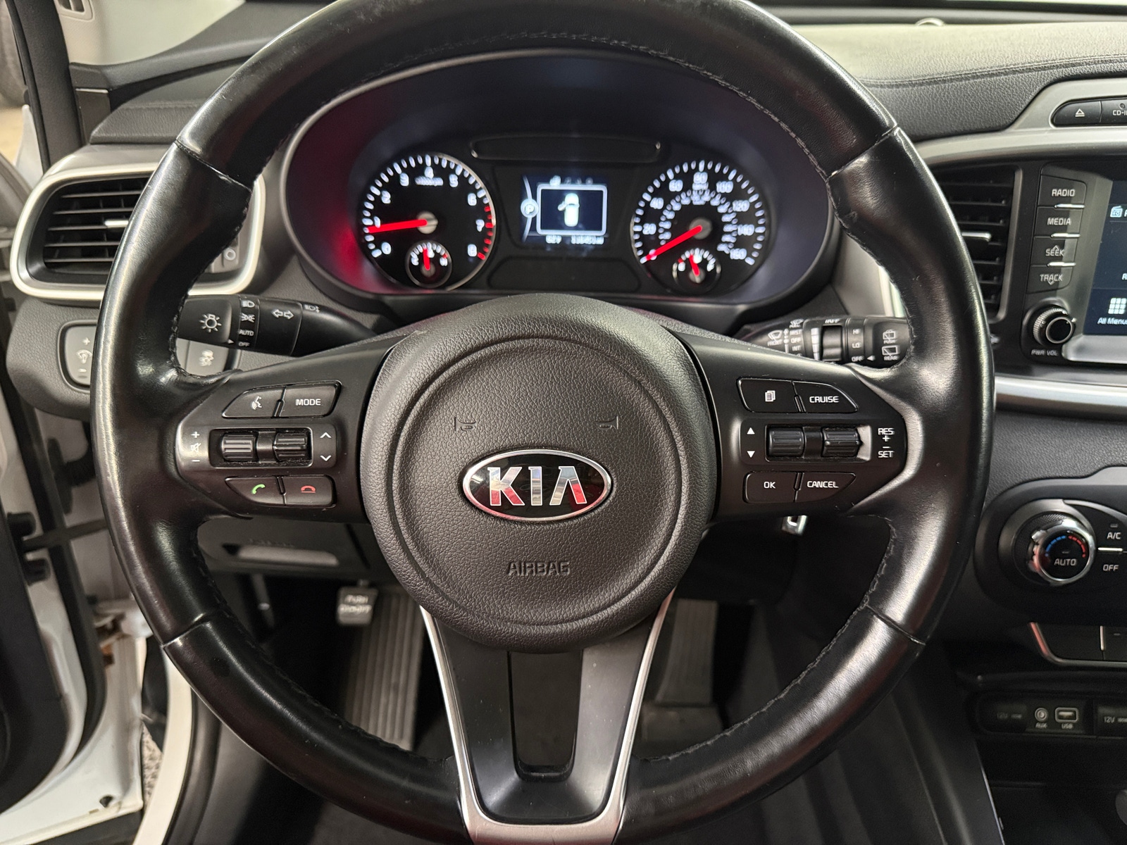 Thumbnail: 2018 Kia Sorento - 5