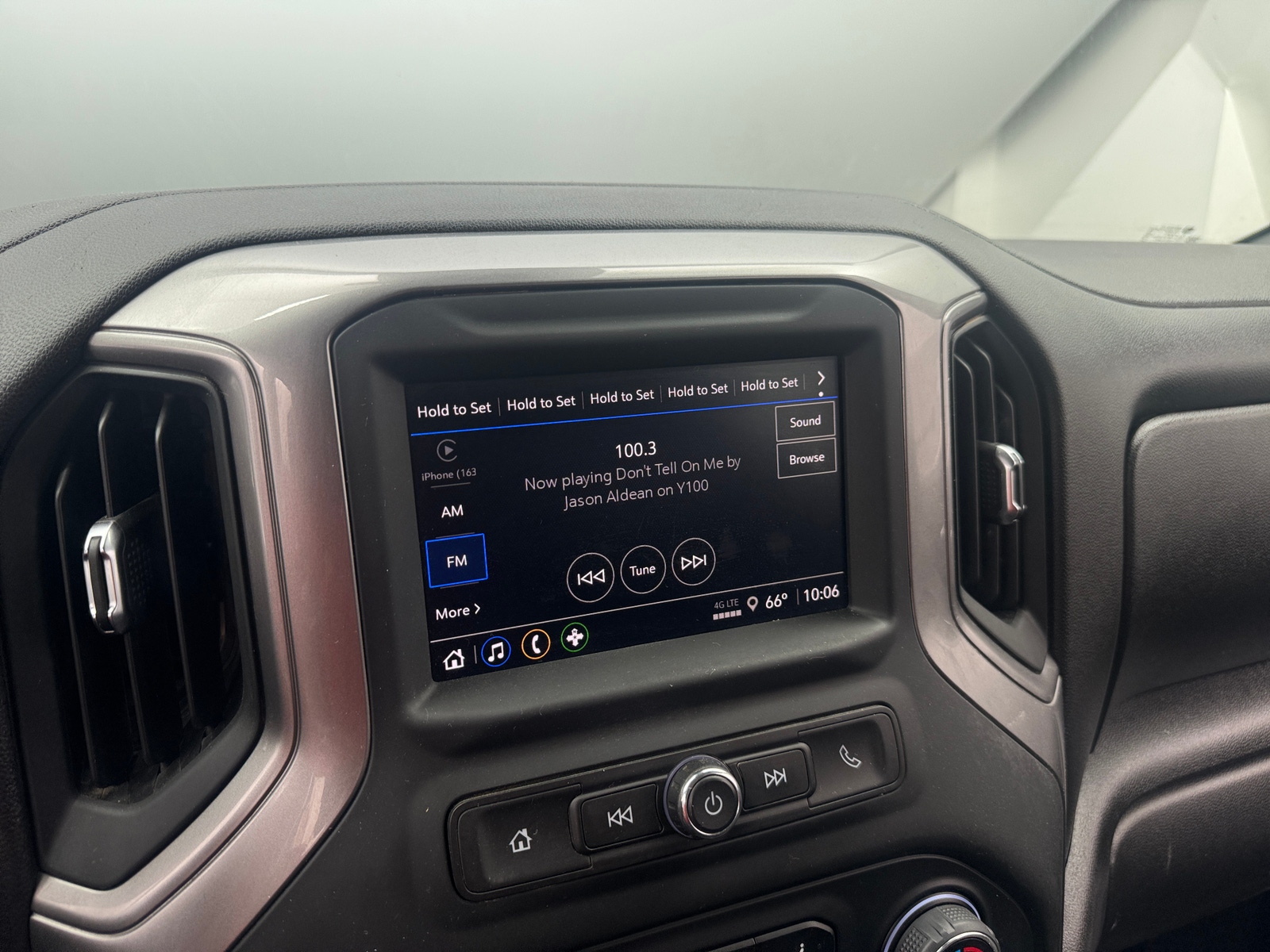 Thumbnail: 2024 Chevrolet Silverado 2500 - 4
