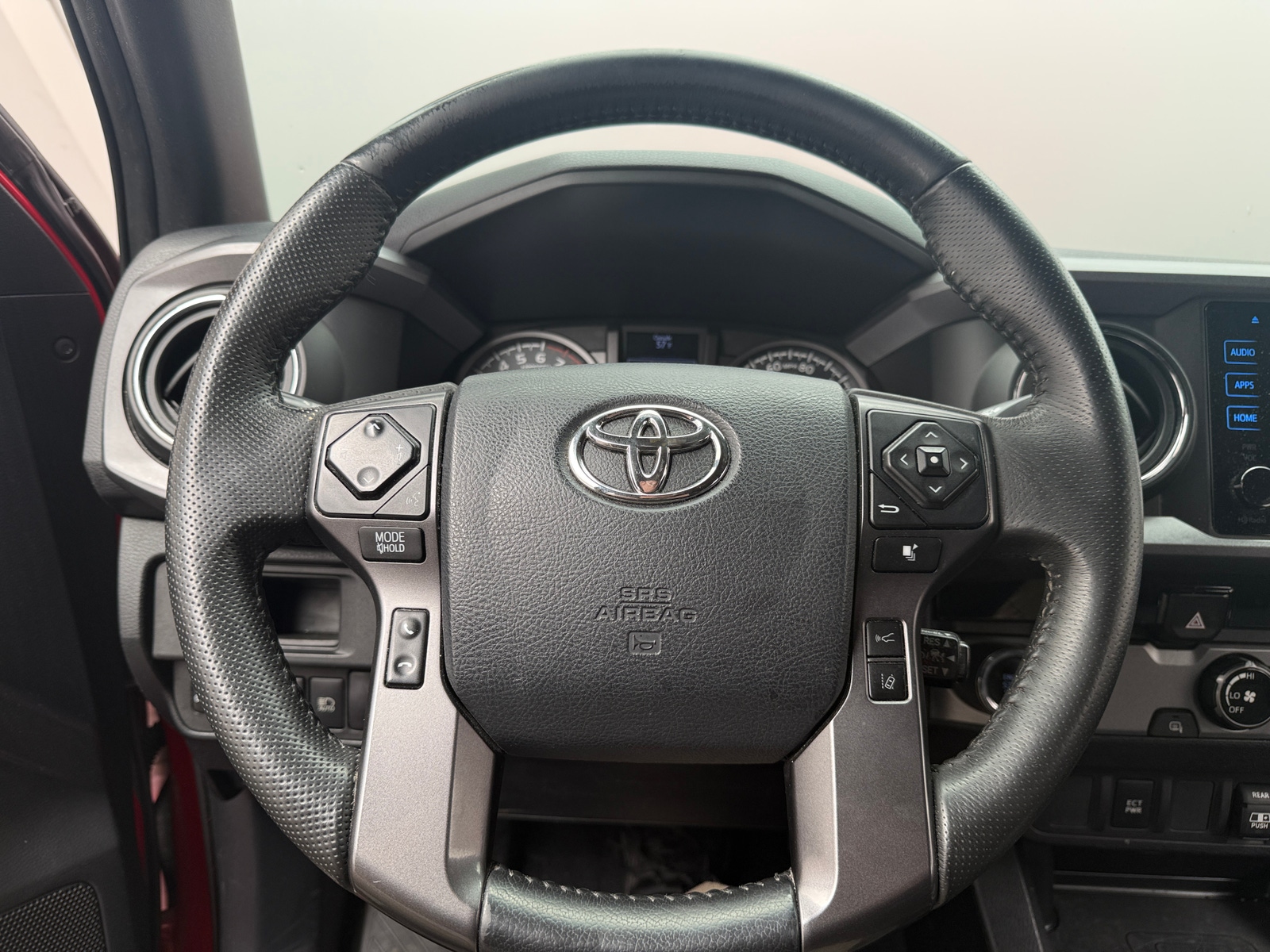 Thumbnail: 2018 Toyota Tacoma - 5