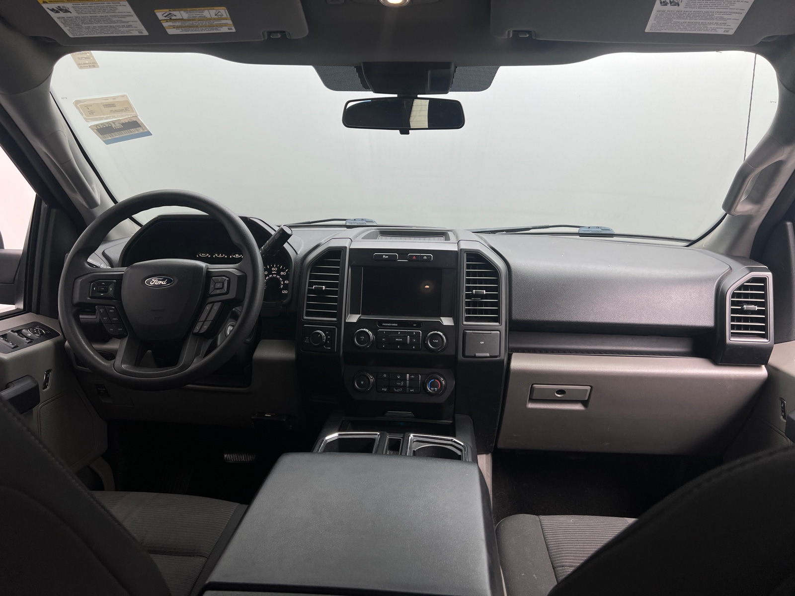 Thumbnail: 2019 Ford Econoline - 3
