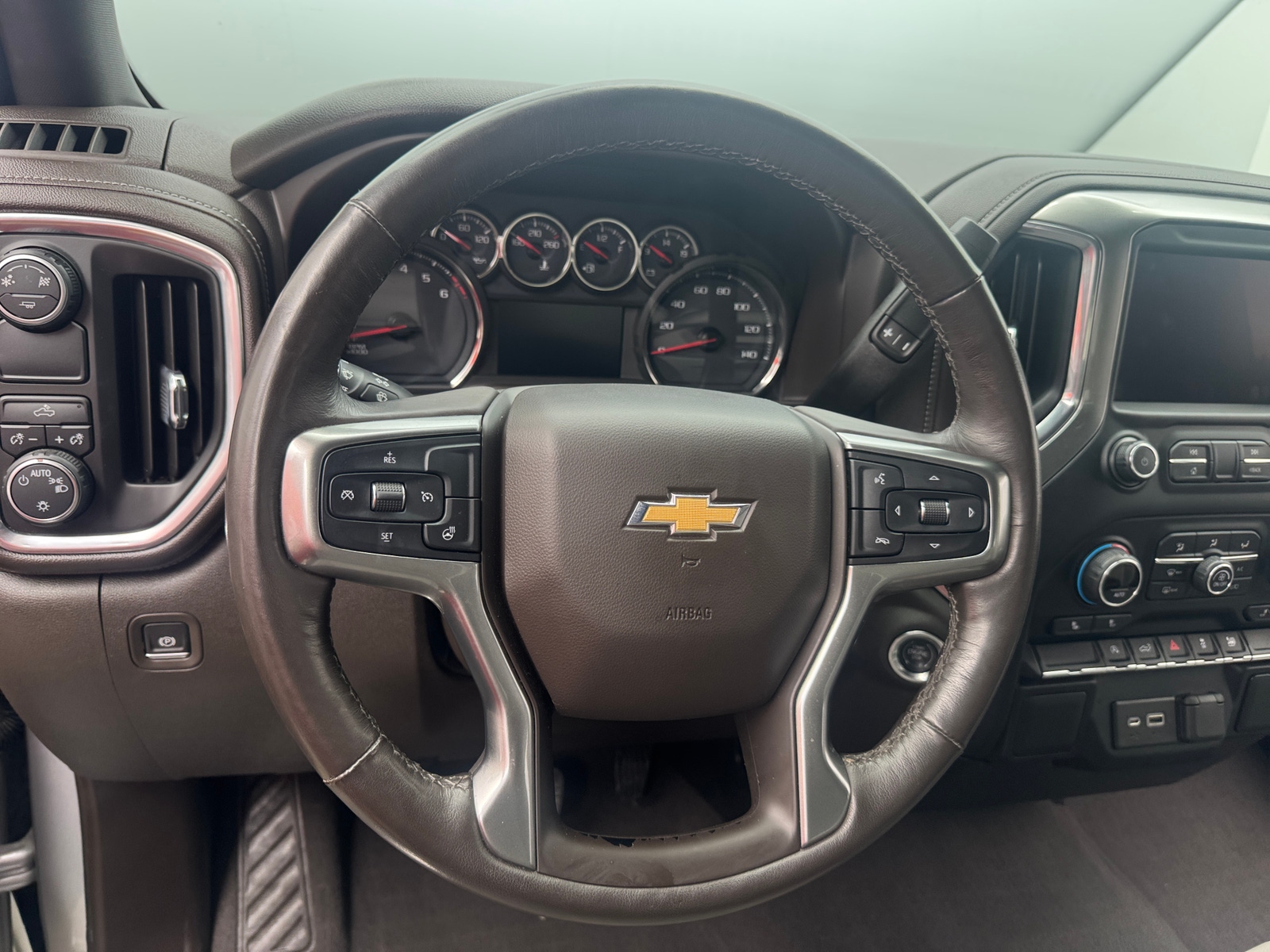 Thumbnail: 2019 Chevrolet Silverado 1500 - 5