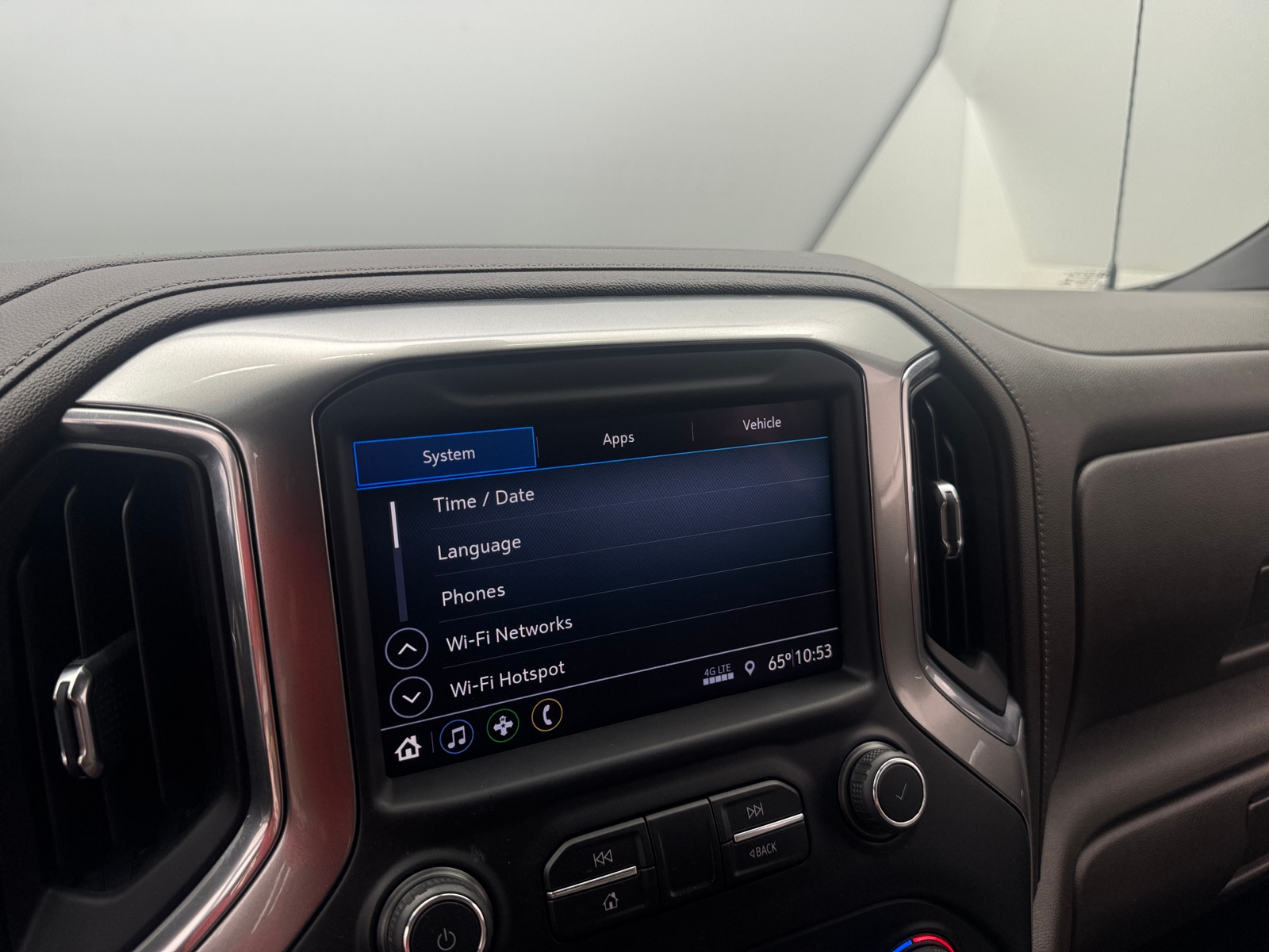 Thumbnail: 2019 Chevrolet Silverado 1500 - 4