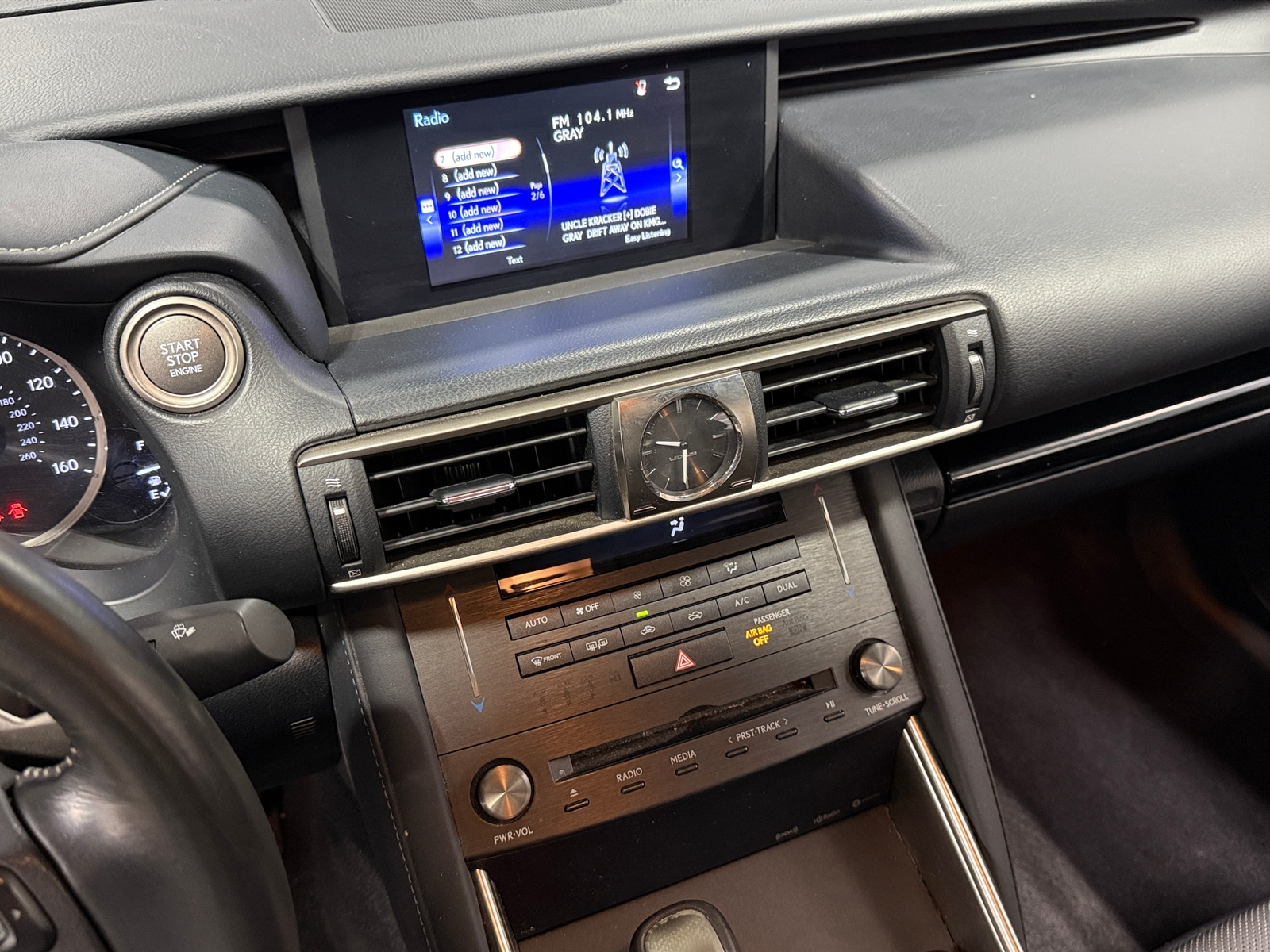 Thumbnail: 2019 Lexus IS - 3