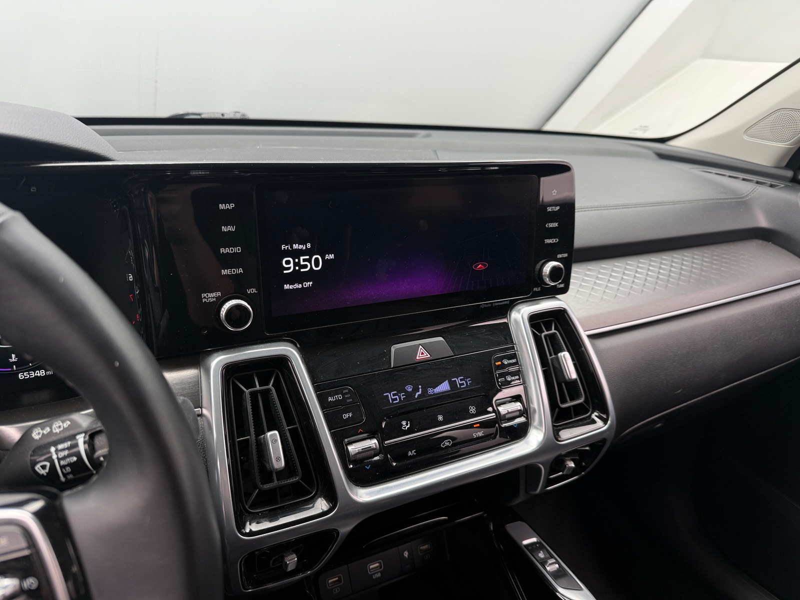 Thumbnail: 2023 Kia Sorento - 3