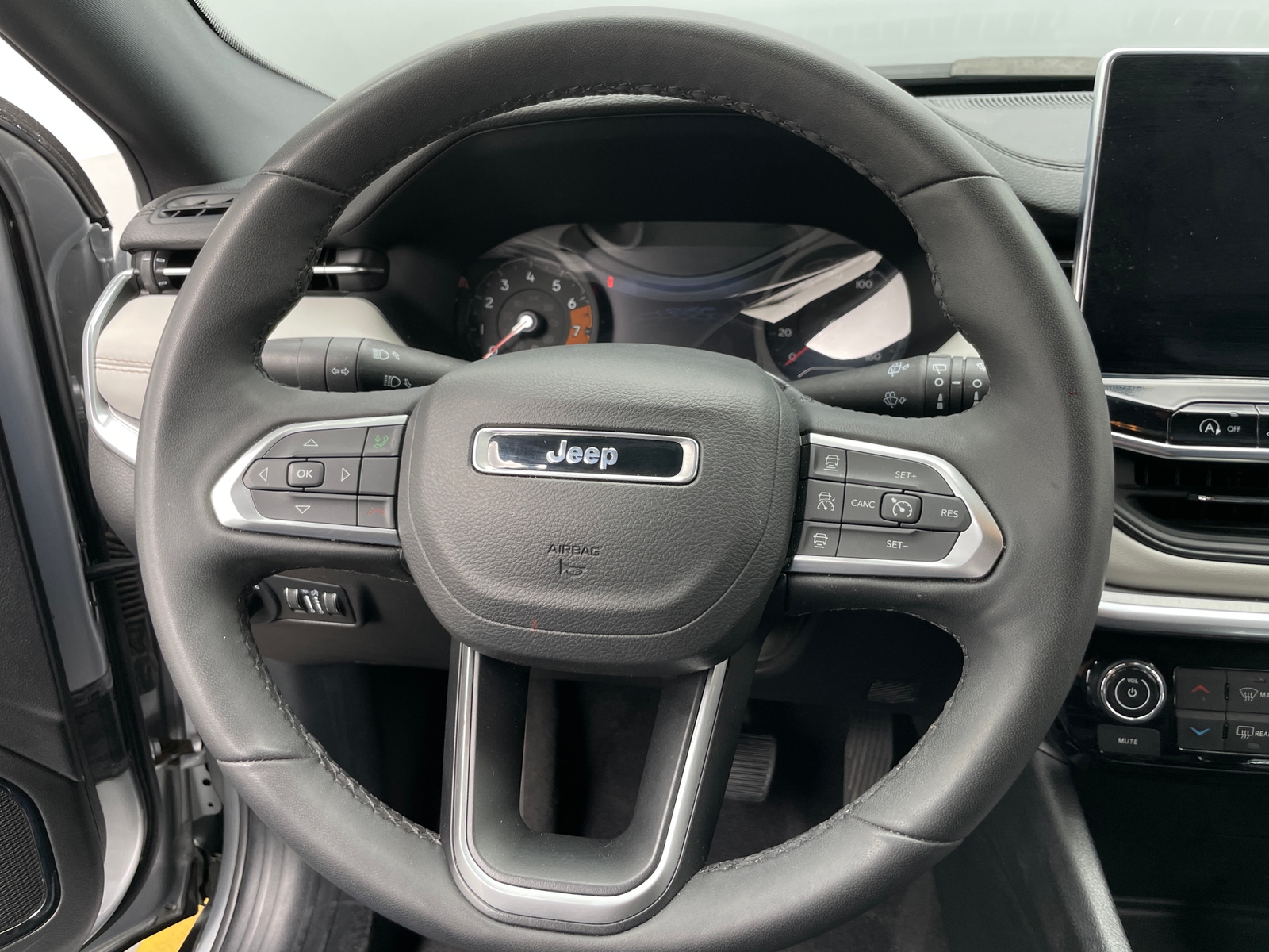 Thumbnail: 2025 Jeep Compass - 4