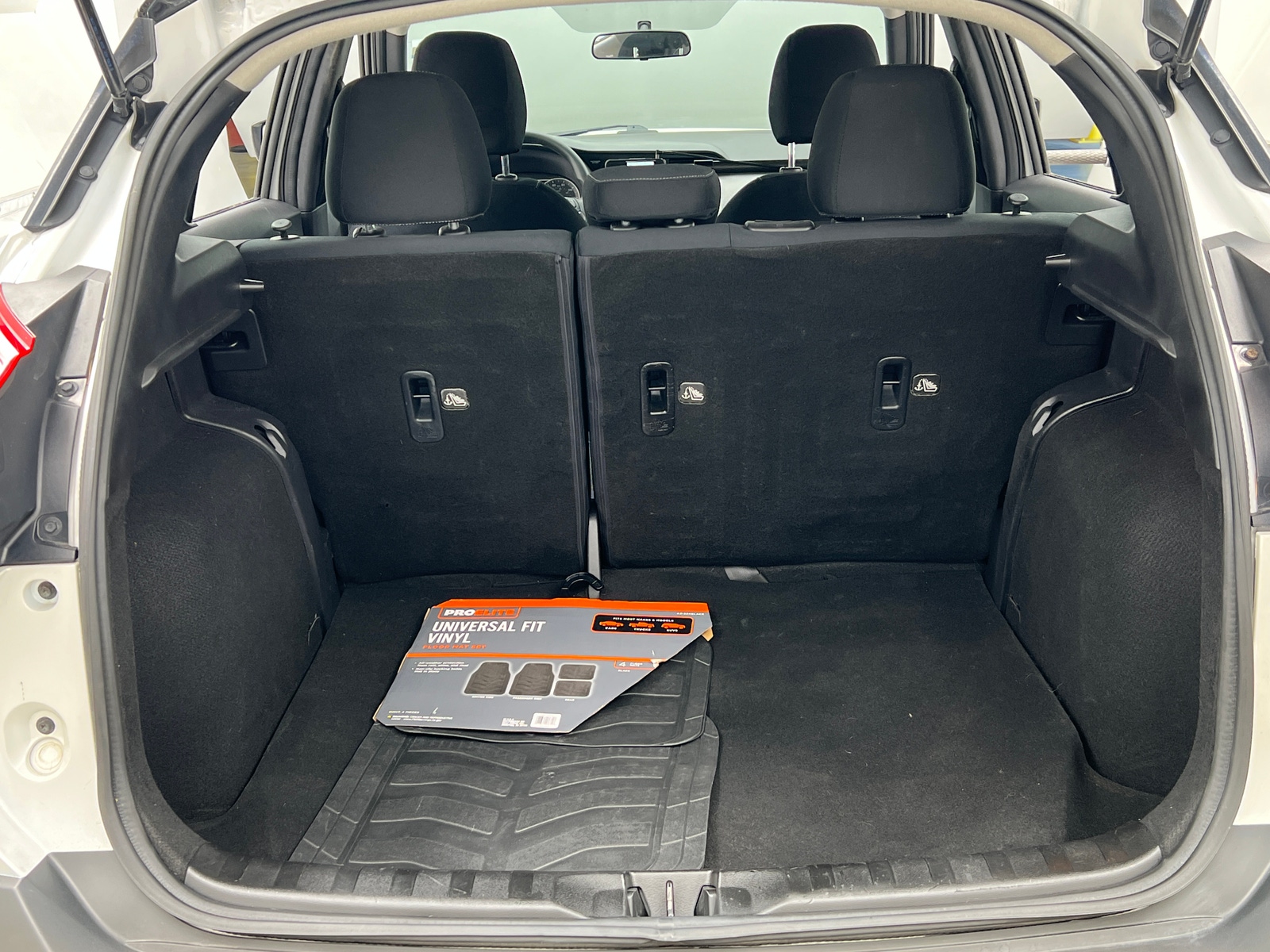 Thumbnail: 2018 Nissan Kicks - 7