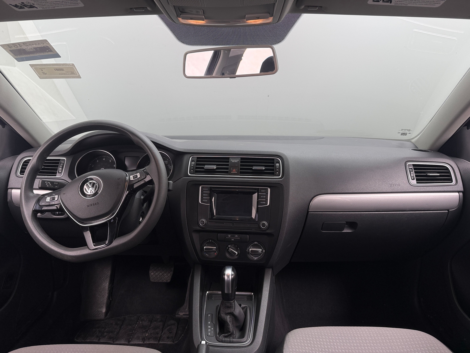 Thumbnail: 2017 Volkswagen Jetta - 3