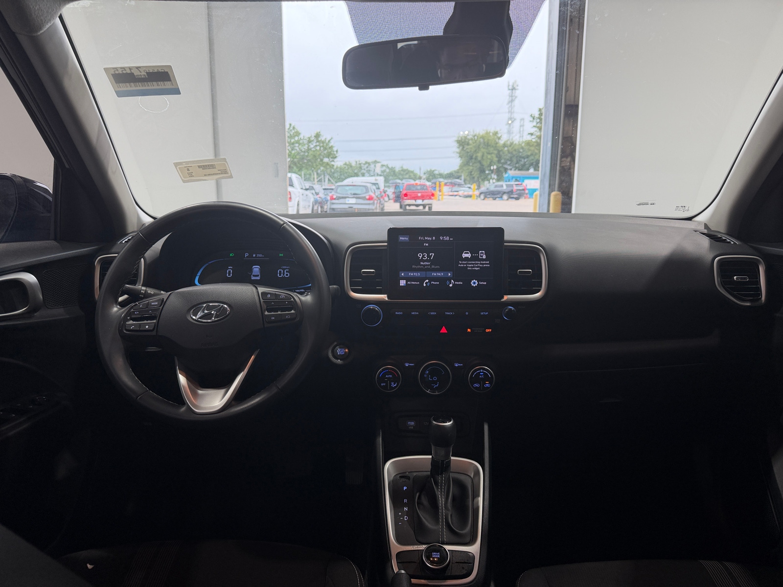 Thumbnail: 2024 Hyundai Venue - 3