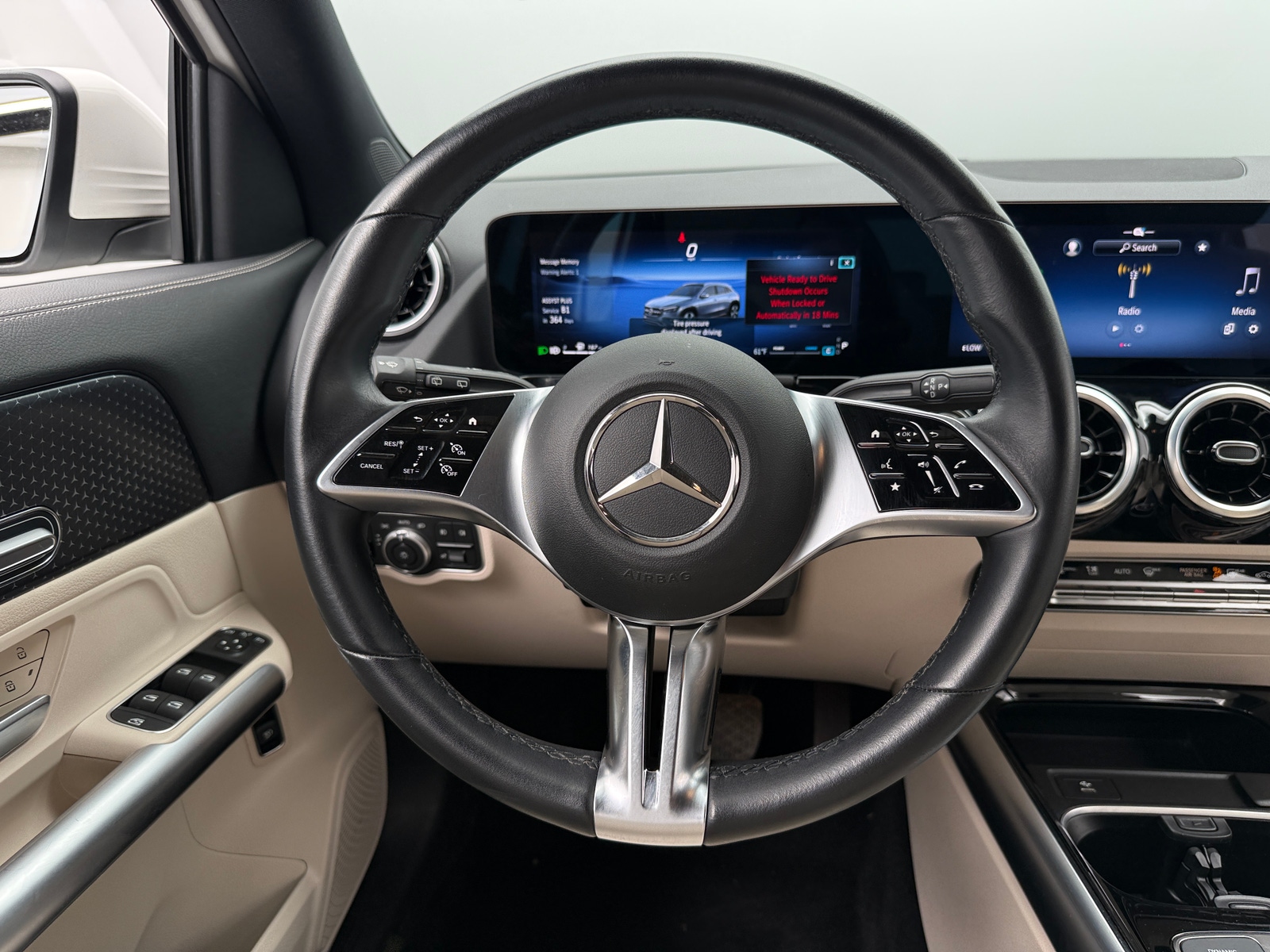 Thumbnail: 2025 Mercedes-Benz GLA - 4
