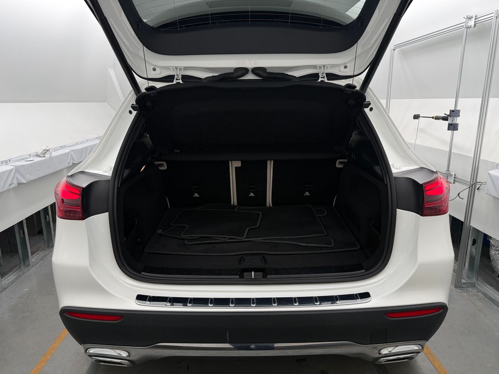 Thumbnail: 2025 Mercedes-Benz GLA - 6
