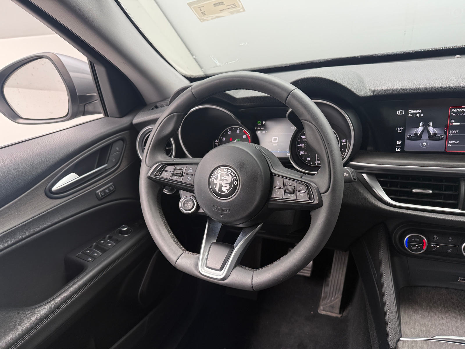 Thumbnail: 2020 Alfa Romeo Stelvio - 4