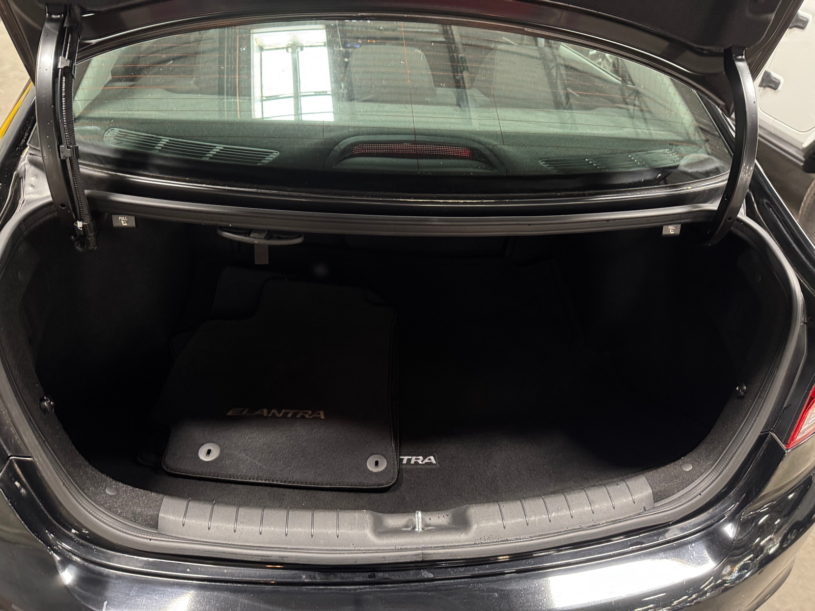 Thumbnail: 2020 Hyundai Elantra - 7