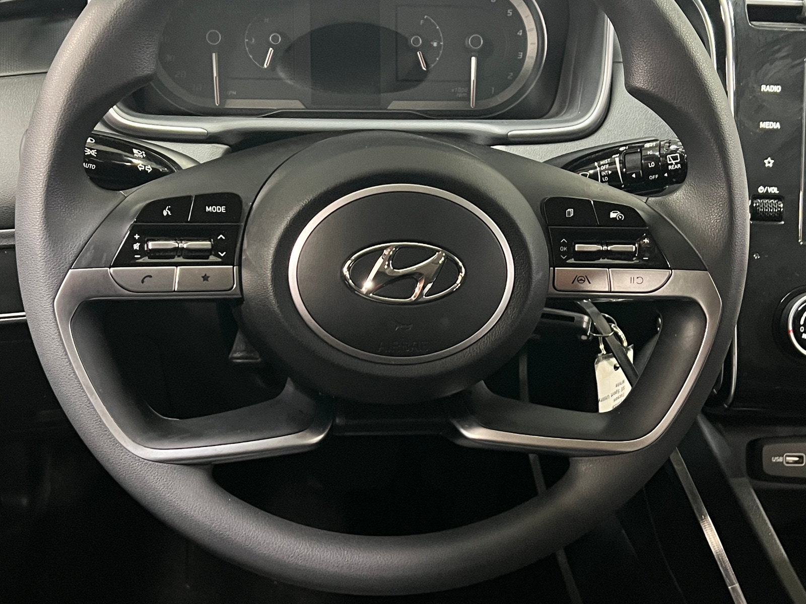 Thumbnail: 2022 Hyundai Tucson - 5