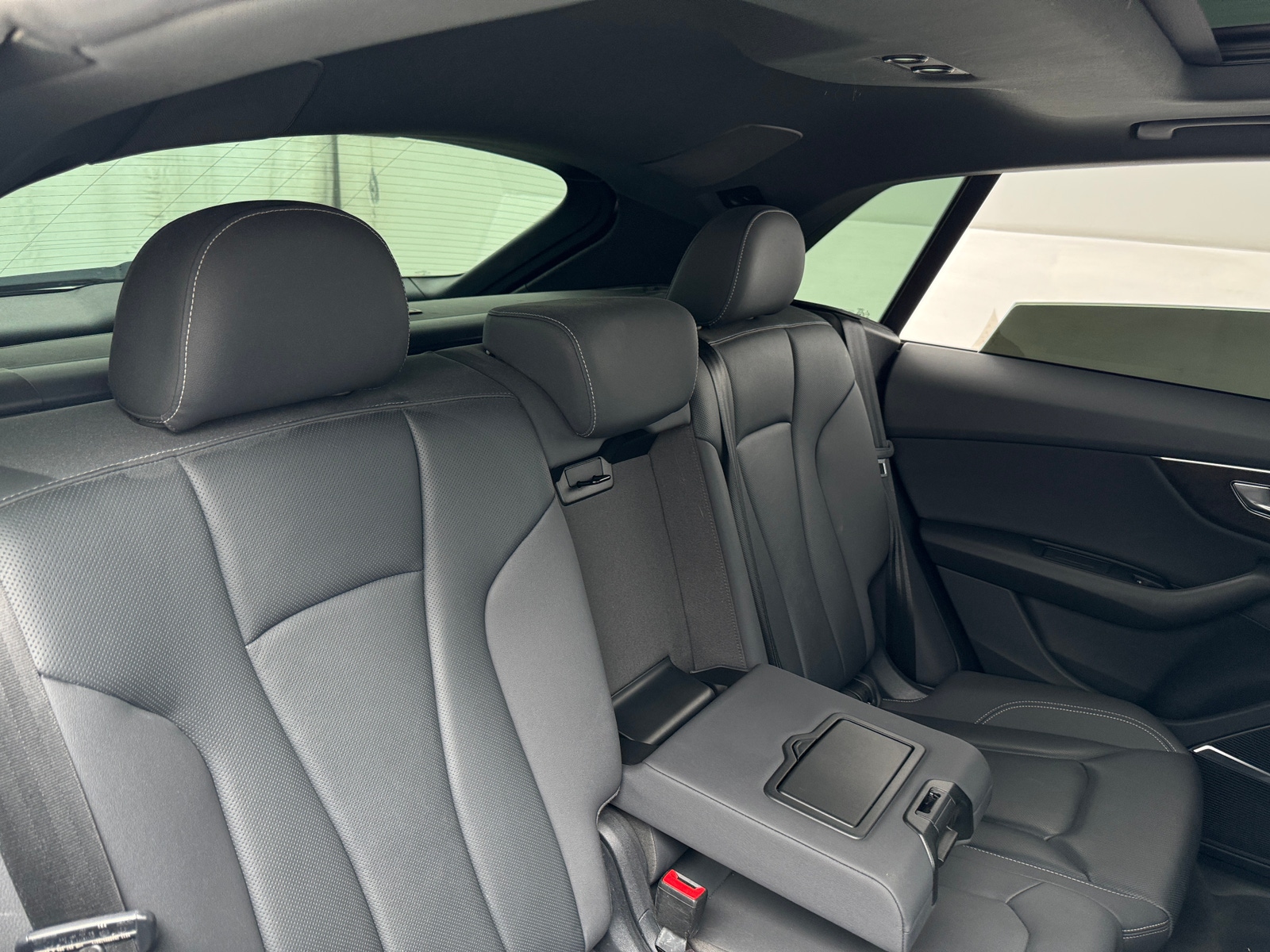 Thumbnail: 2020 Audi Q8 - 5