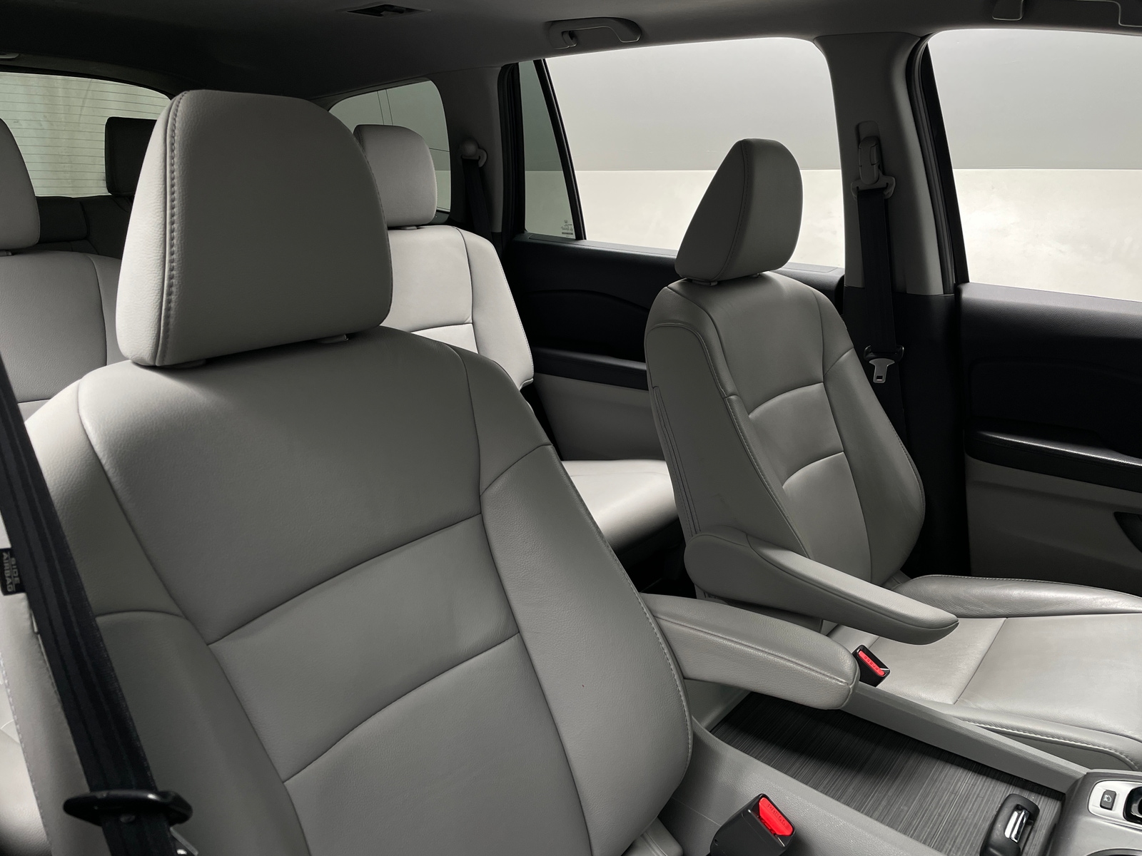 Thumbnail: 2016 Honda Pilot - 2