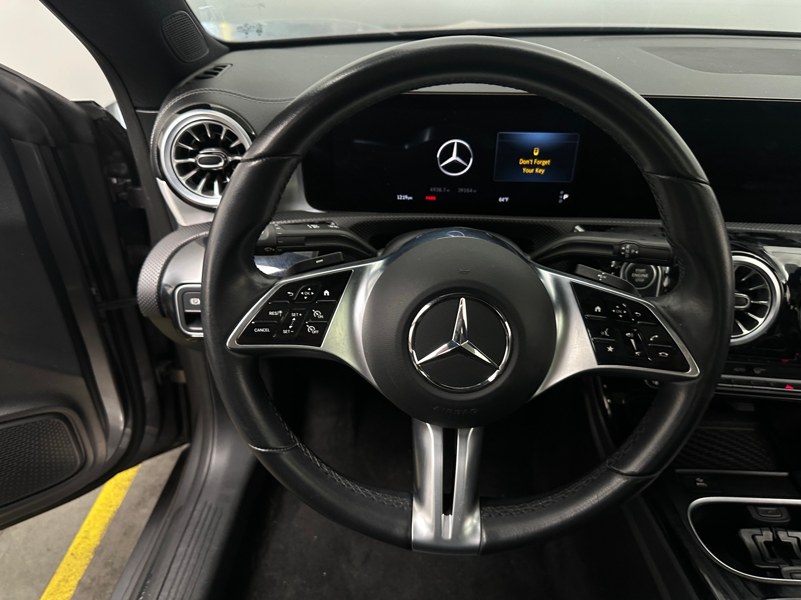 Thumbnail: 2025 Mercedes-Benz CLA - 4
