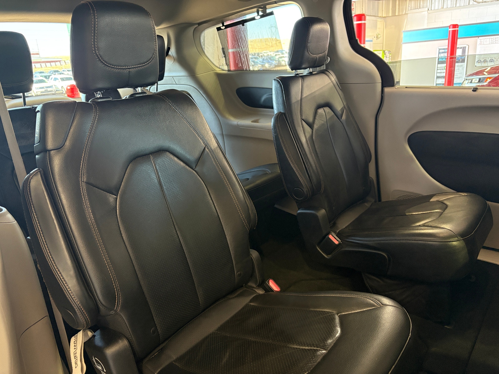 Thumbnail: 2019 Chrysler Pacifica - 5