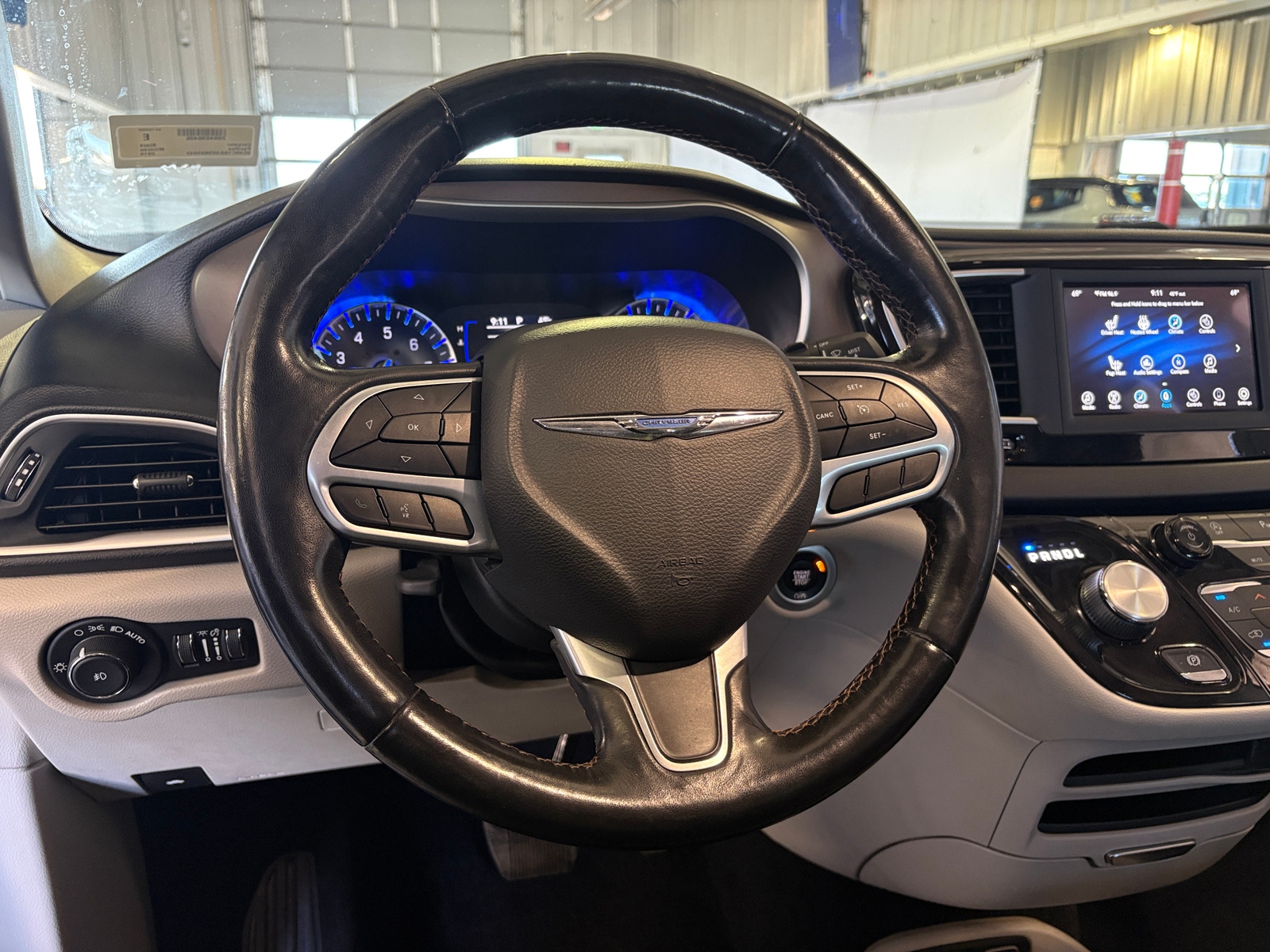 Thumbnail: 2019 Chrysler Pacifica - 4