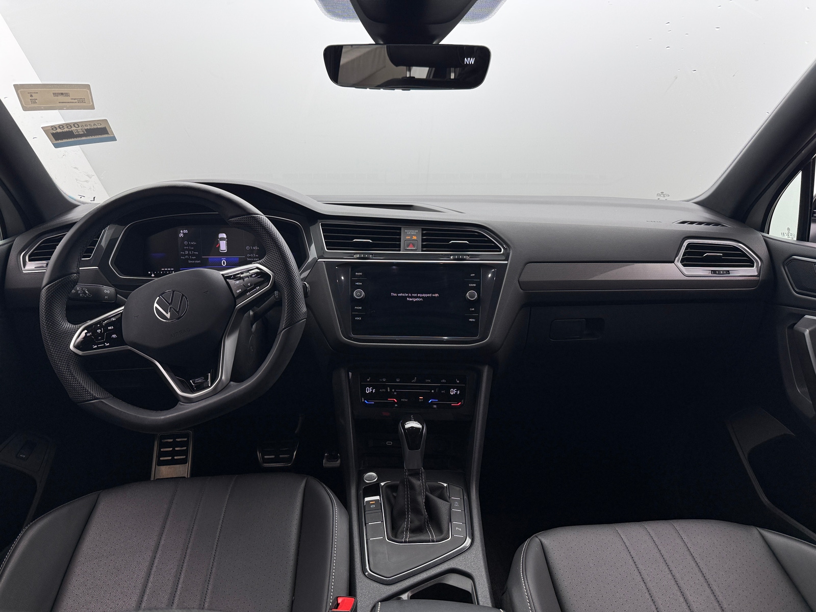 Thumbnail: 2024 Volkswagen Tiguan - 2