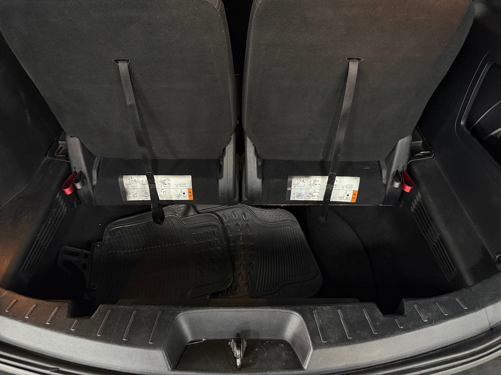 Thumbnail: 2019 Ford Explorer - 7