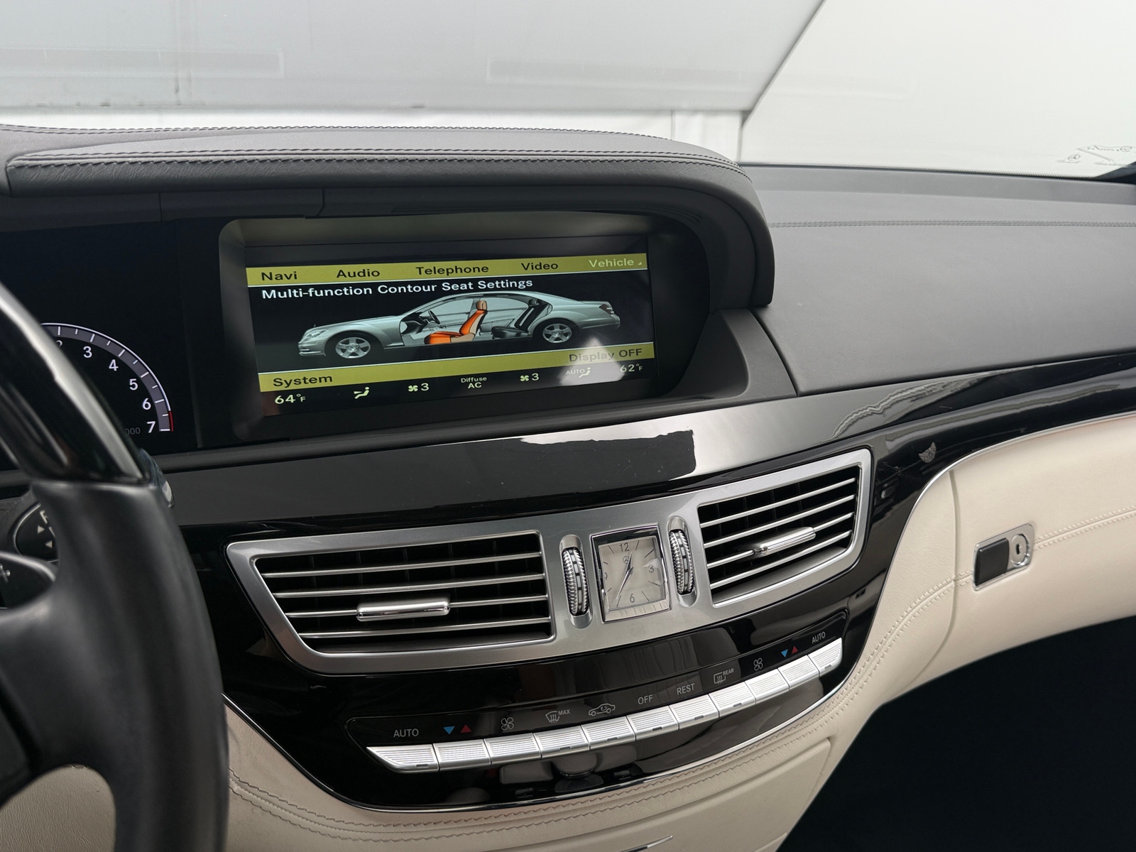 Thumbnail: 2011 Mercedes-Benz S-Class - 3