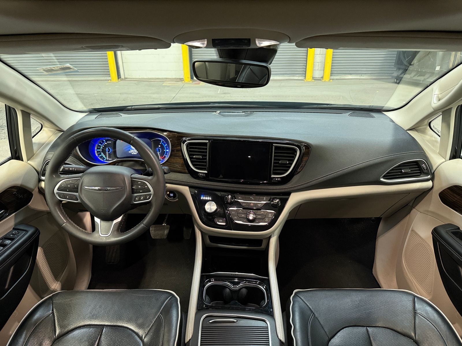 Thumbnail: 2023 Chrysler Pacifica - 2