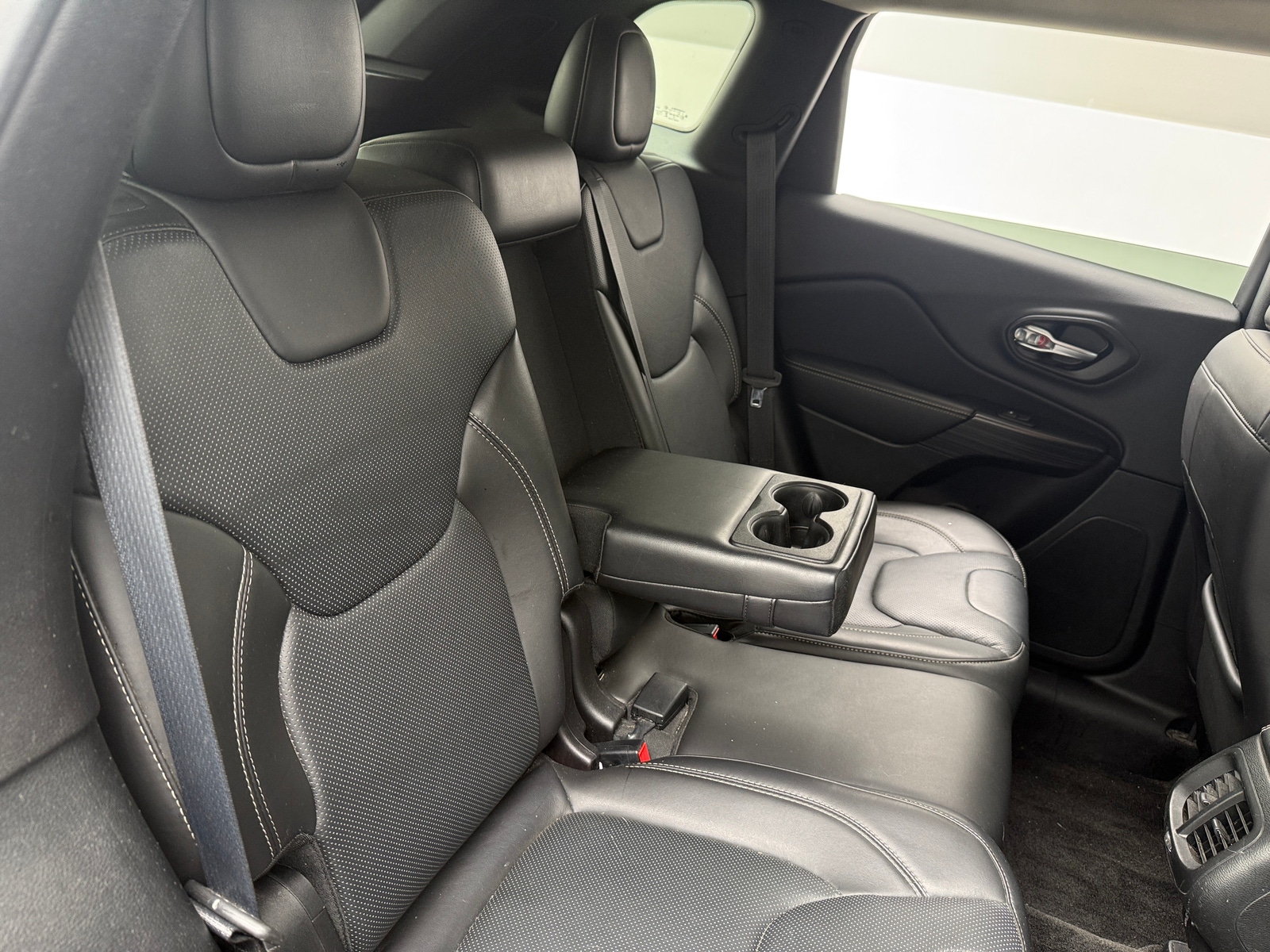 Thumbnail: 2015 Jeep Cherokee - 5