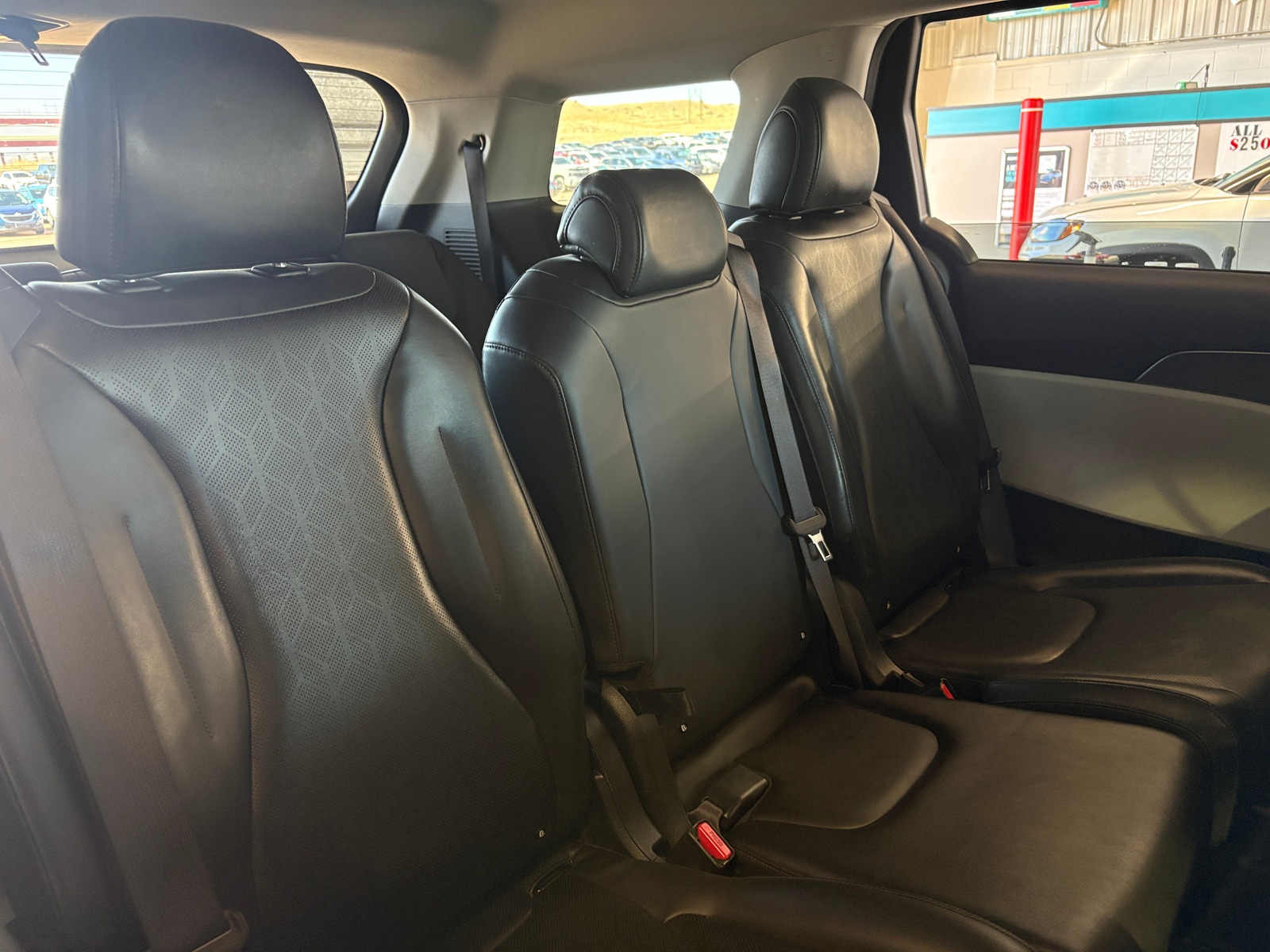 Thumbnail: 2024 Kia Carnival - 5