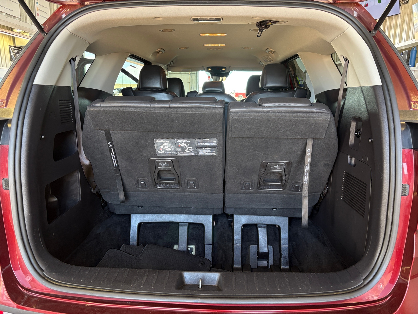 Thumbnail: 2024 Kia Carnival - 6