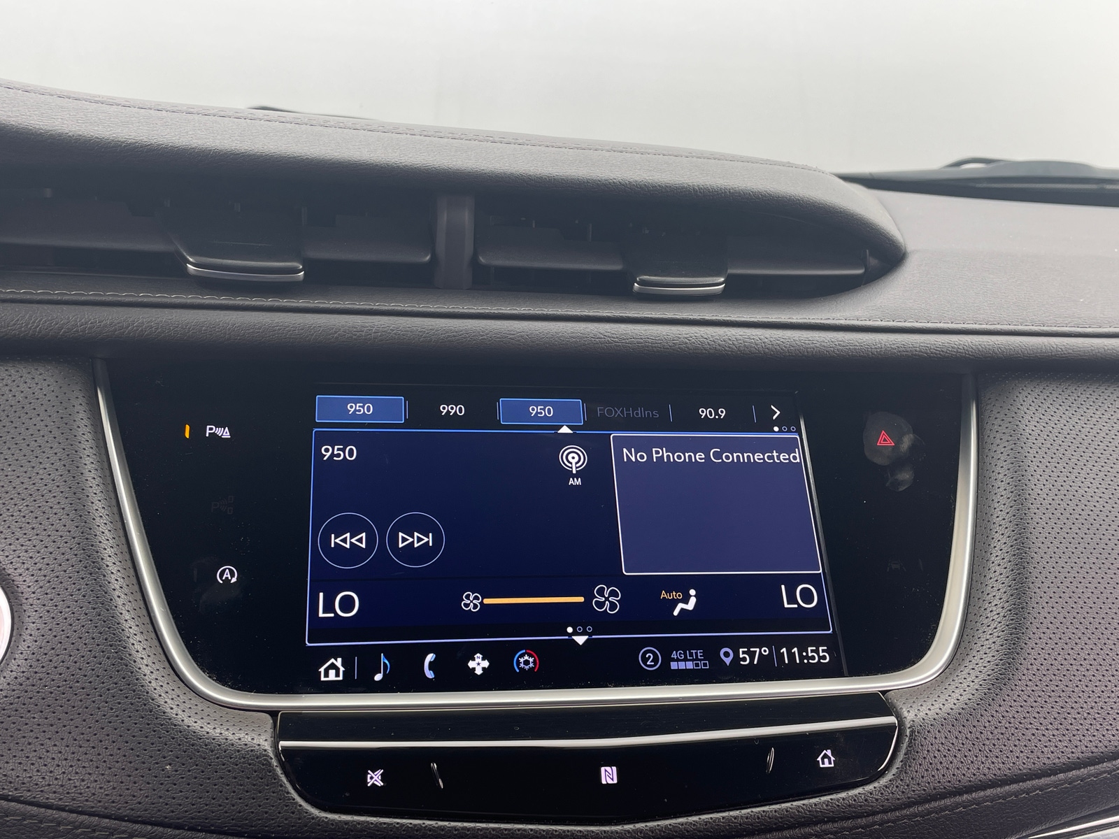 Thumbnail: 2020 Cadillac XT5 - 3