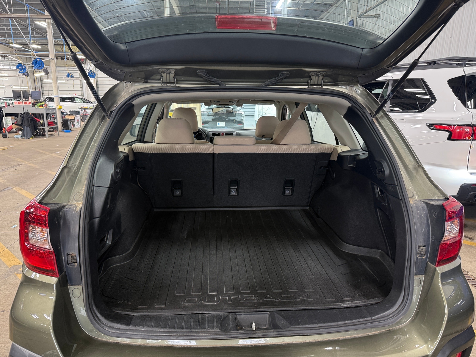 Thumbnail: 2019 Subaru Outback - 7
