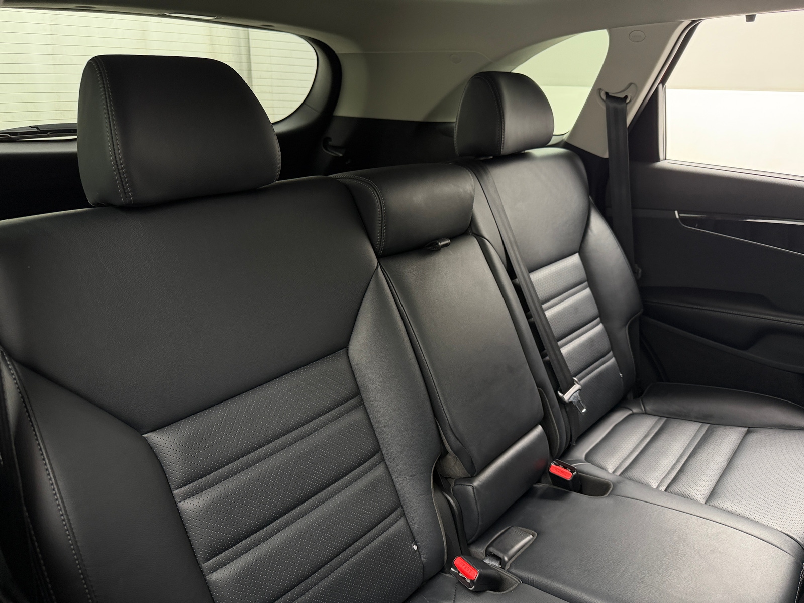 Thumbnail: 2018 Kia Sorento - 5