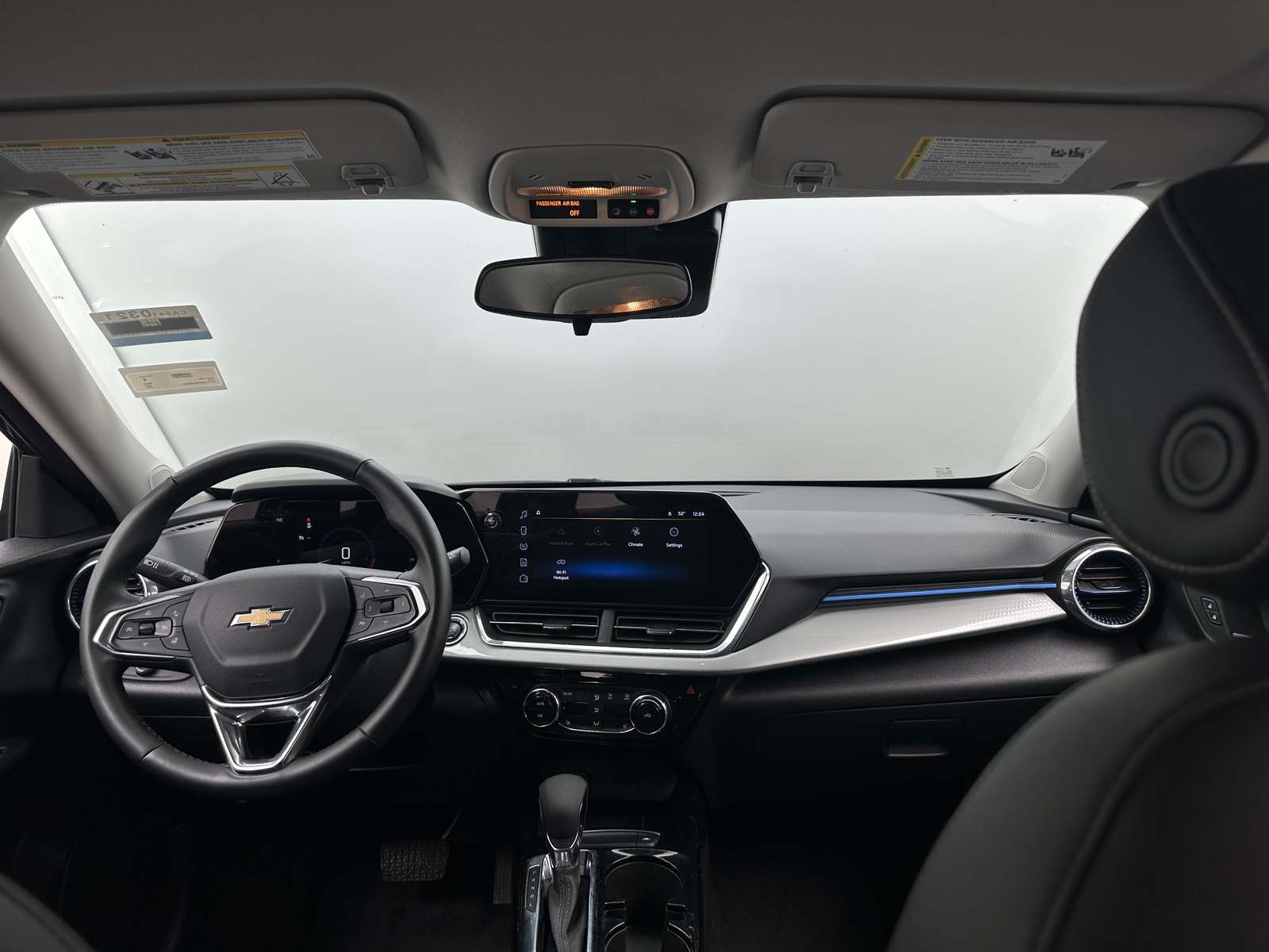 Thumbnail: 2025 Chevrolet Trax - 3