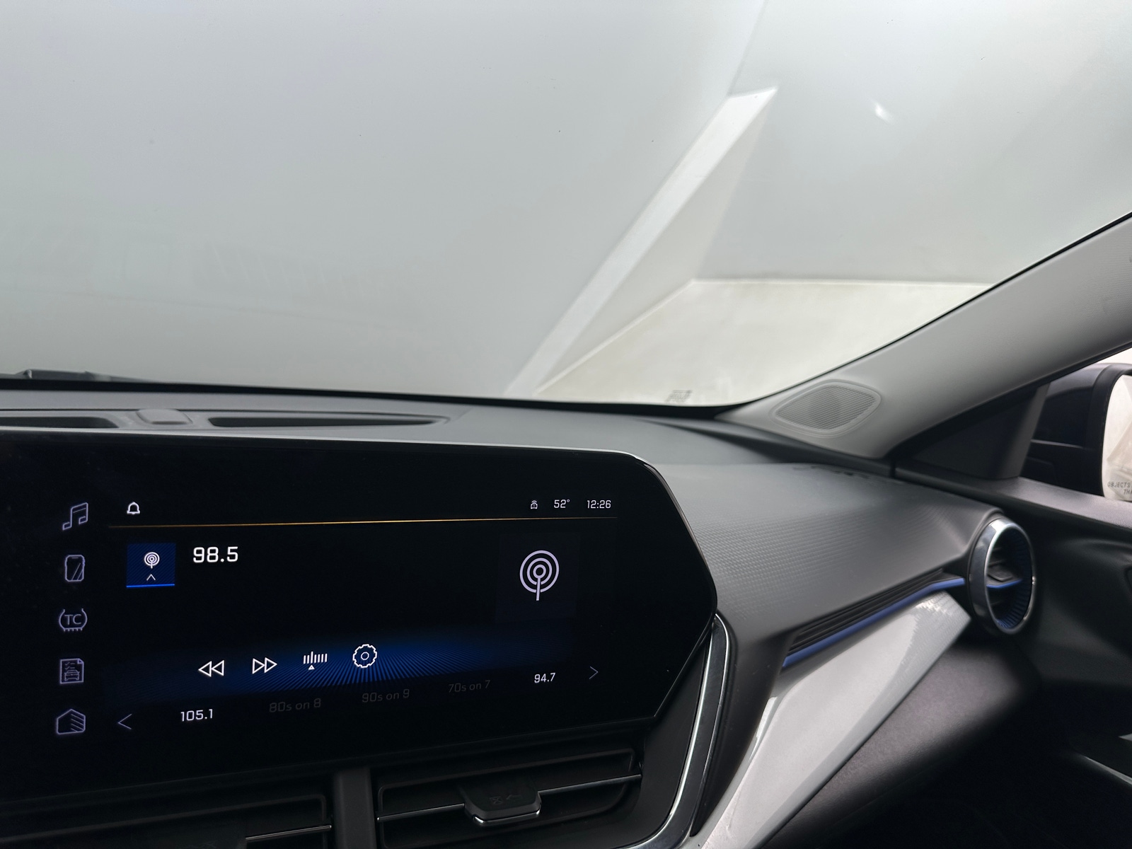 Thumbnail: 2025 Chevrolet Trax - 4