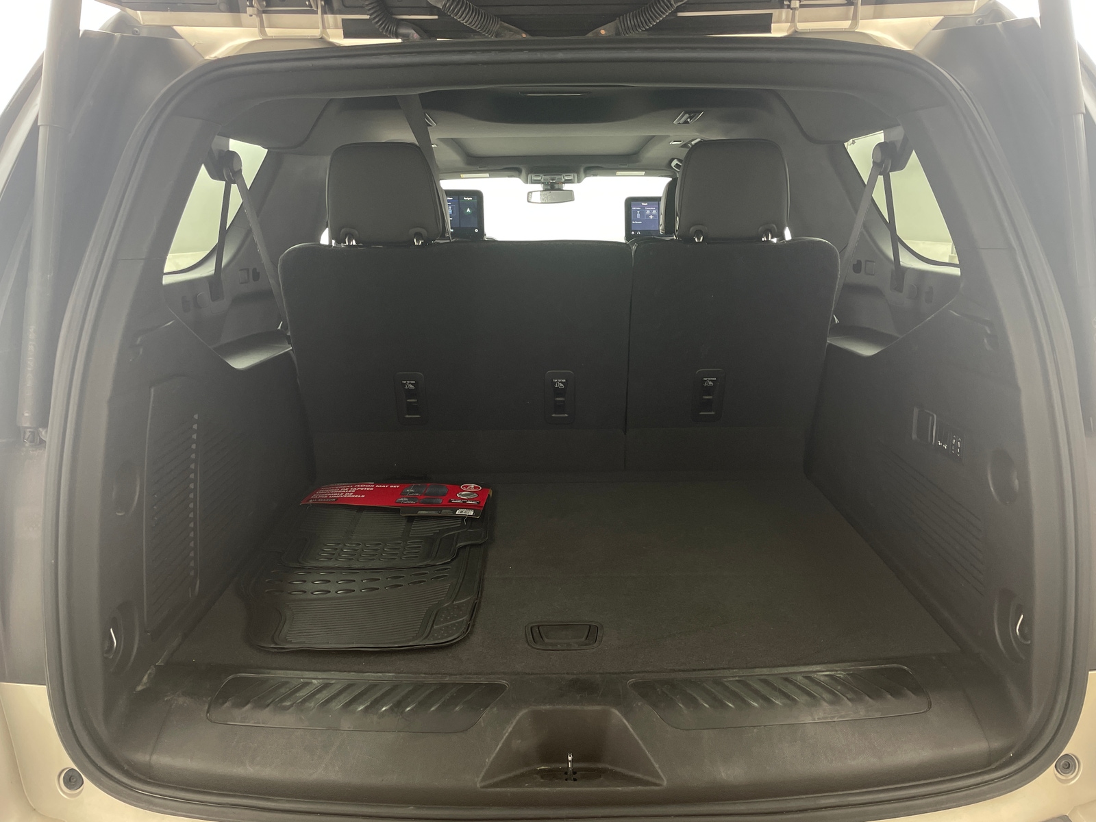 Thumbnail: 2021 GMC Yukon XL - 6
