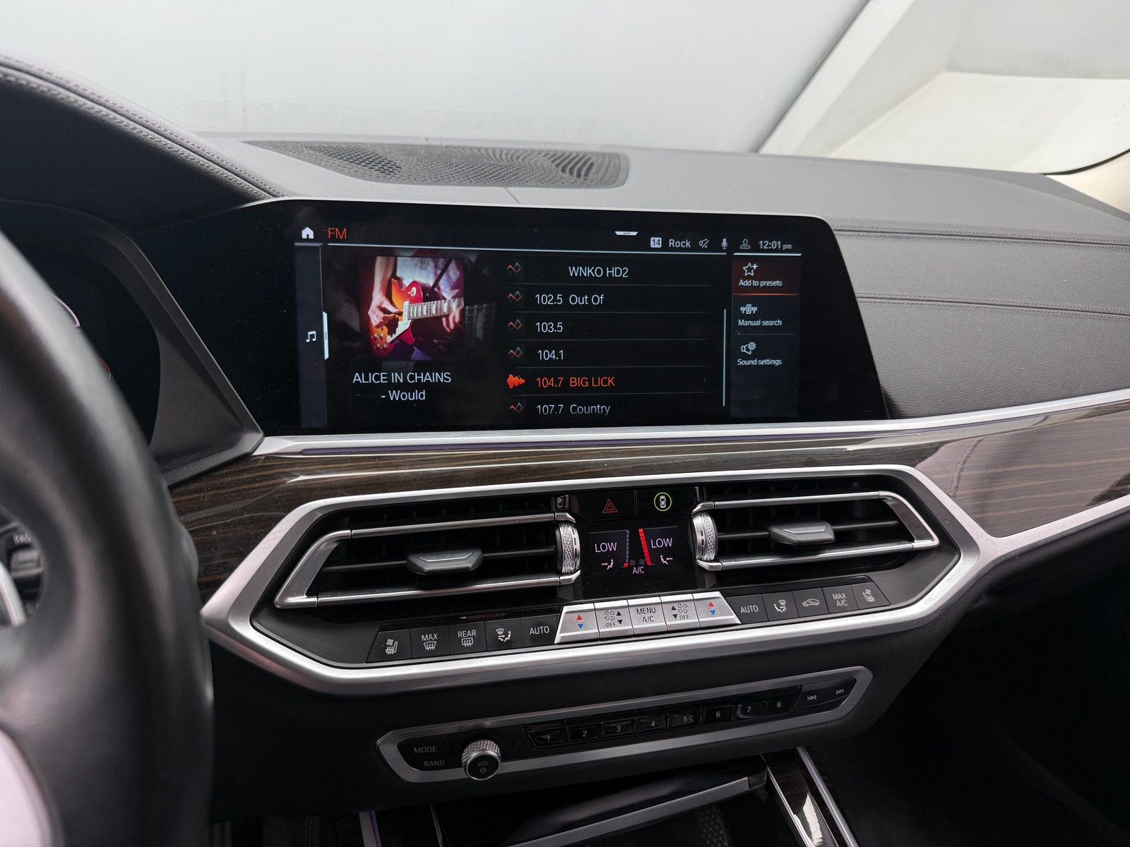Thumbnail: 2021 BMW X7 - 3
